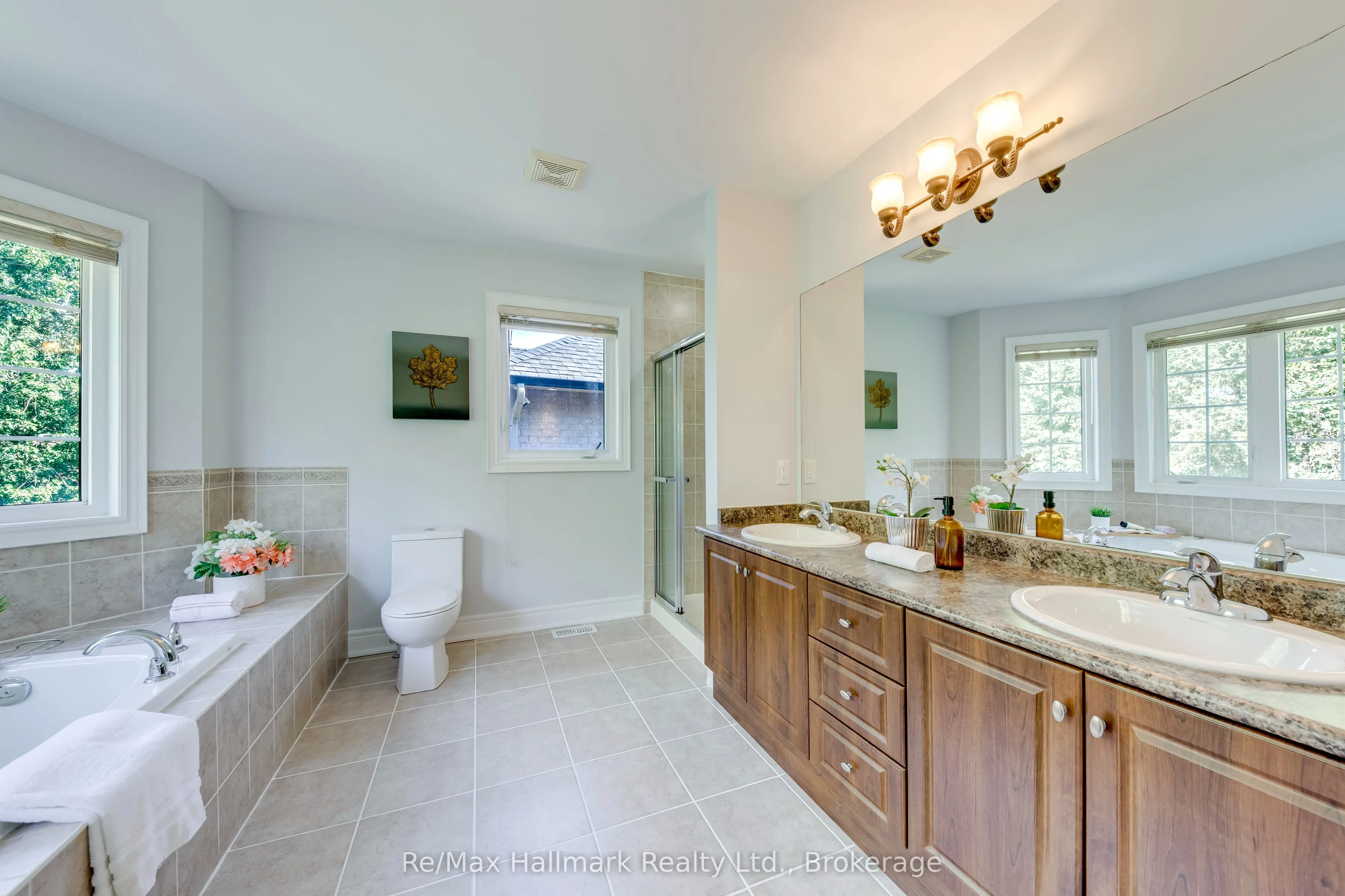 2241 Adirondak Trail