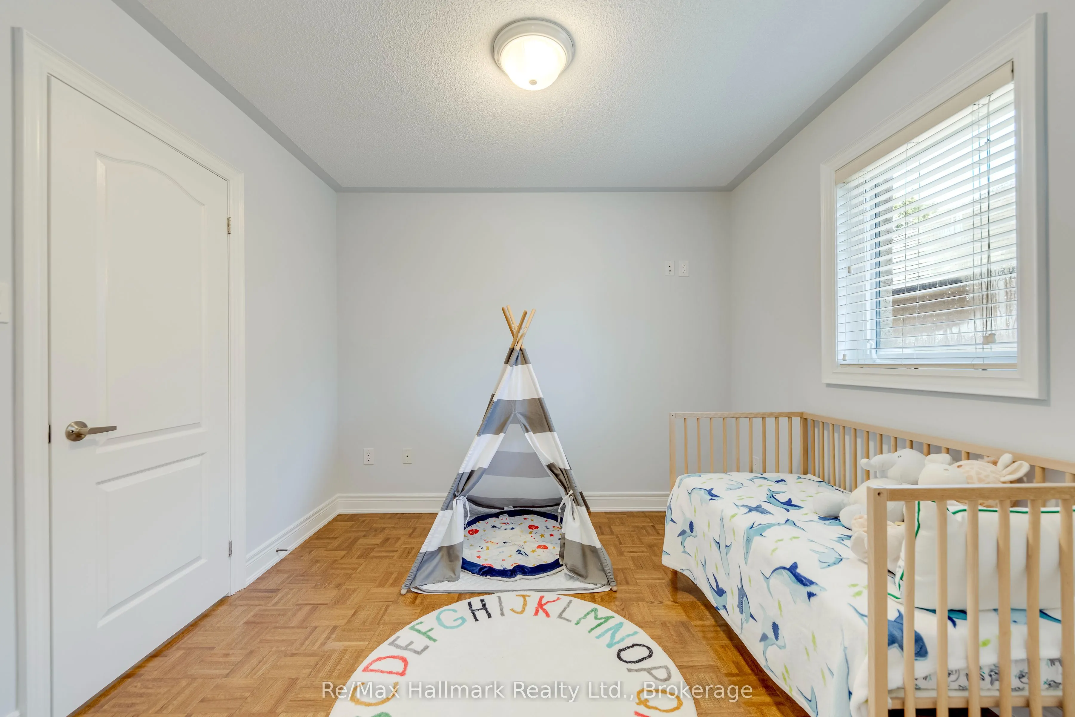 2241 Adirondak Trail