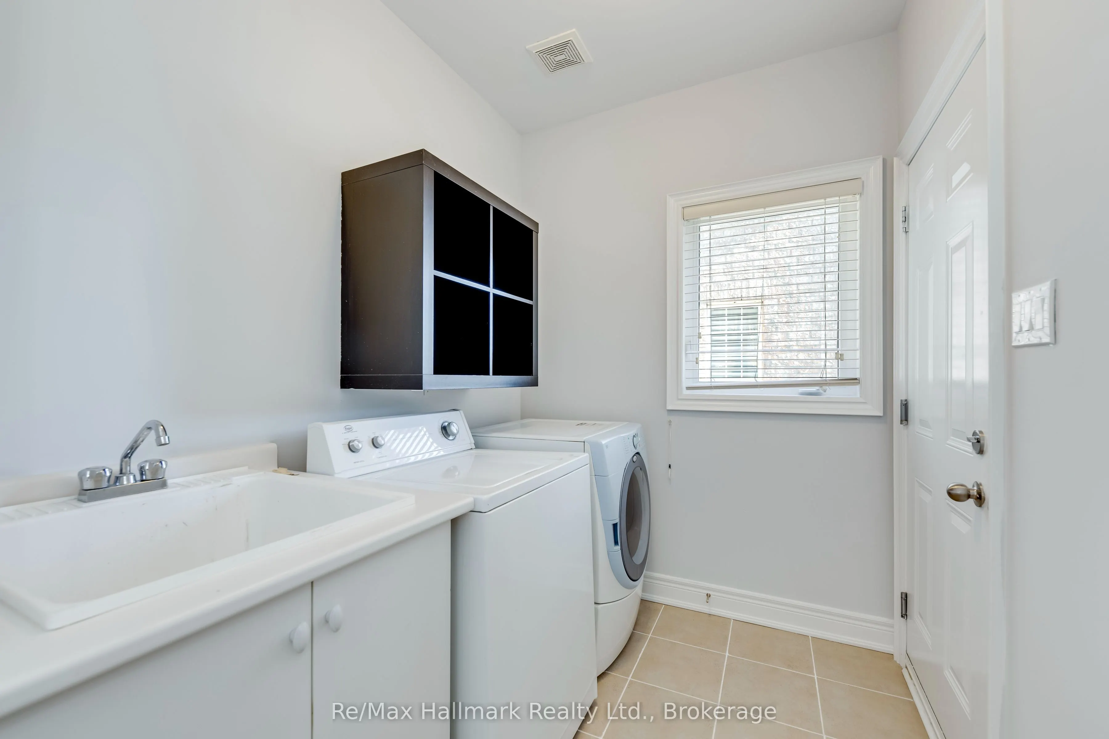 2241 Adirondak Trail