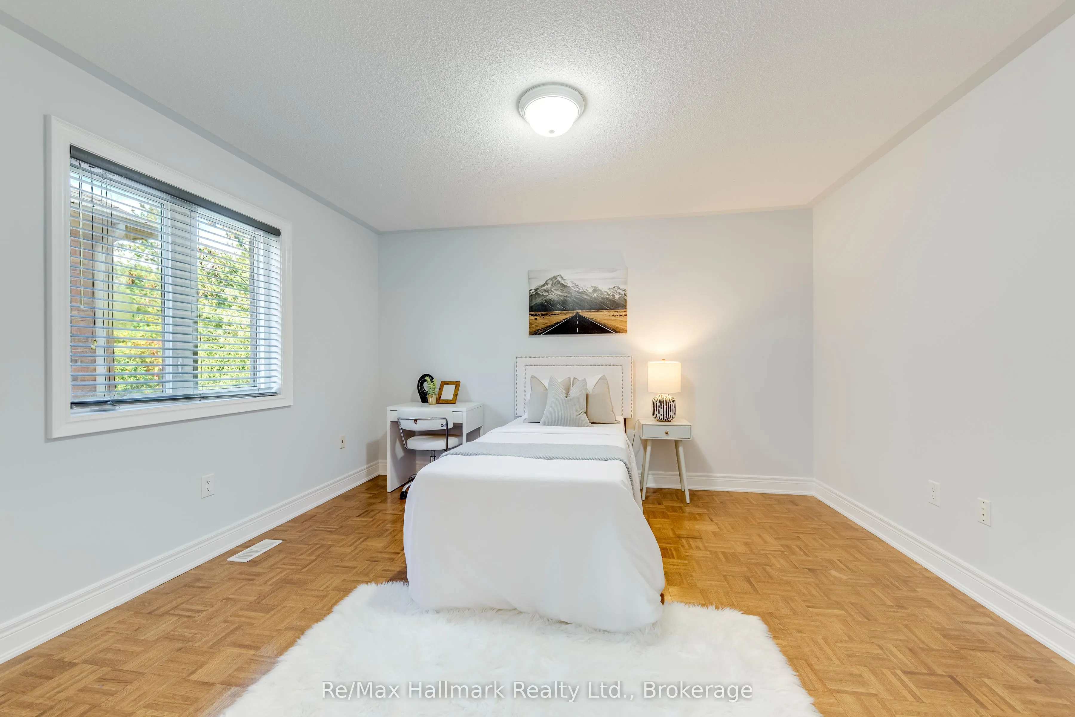 2241 Adirondak Trail
