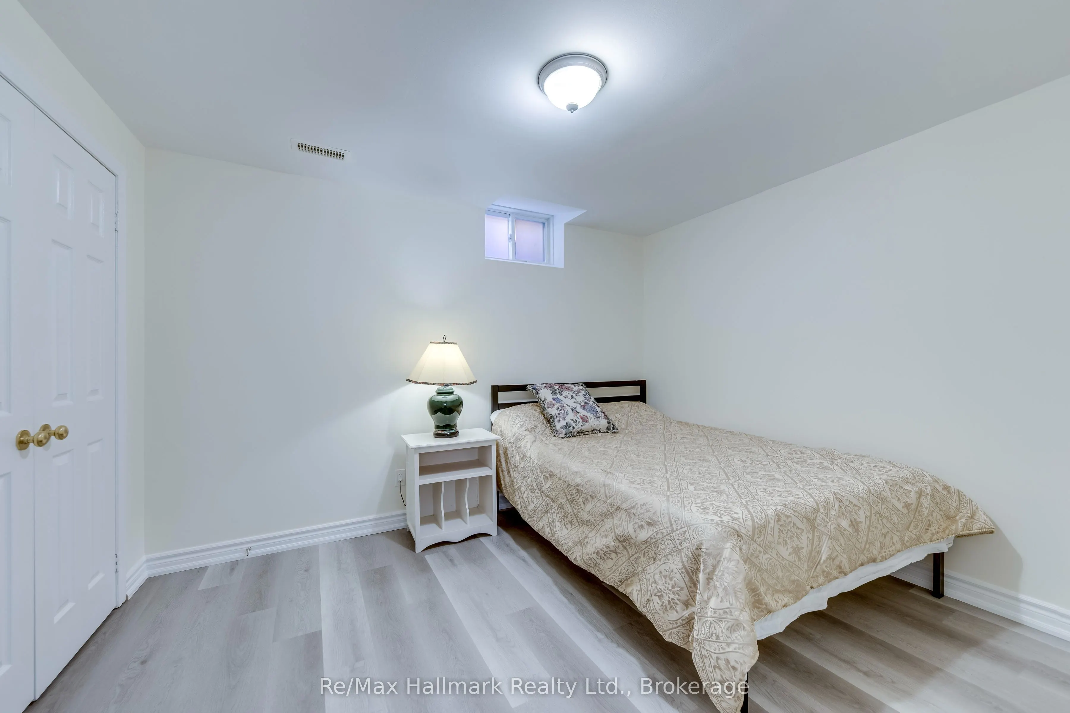 2241 Adirondak Trail