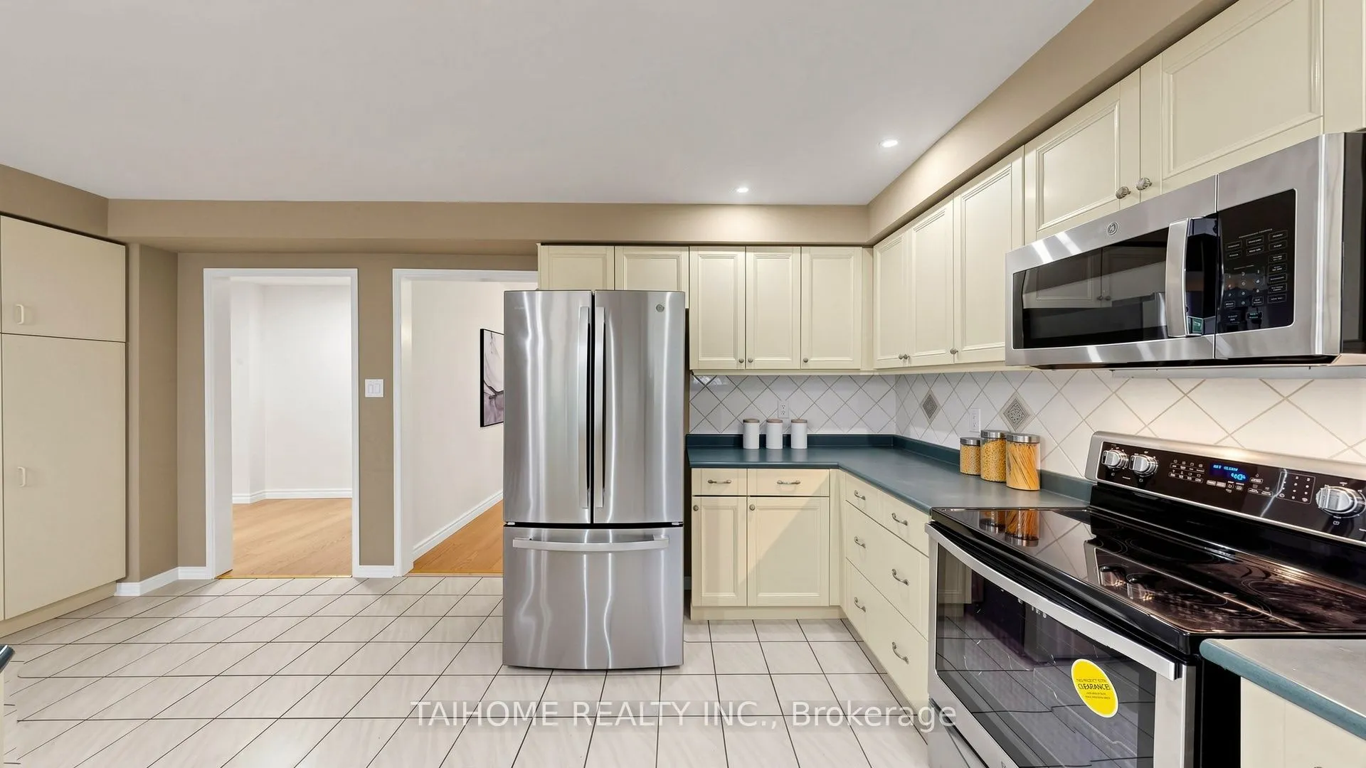 3573 Colonial Drive