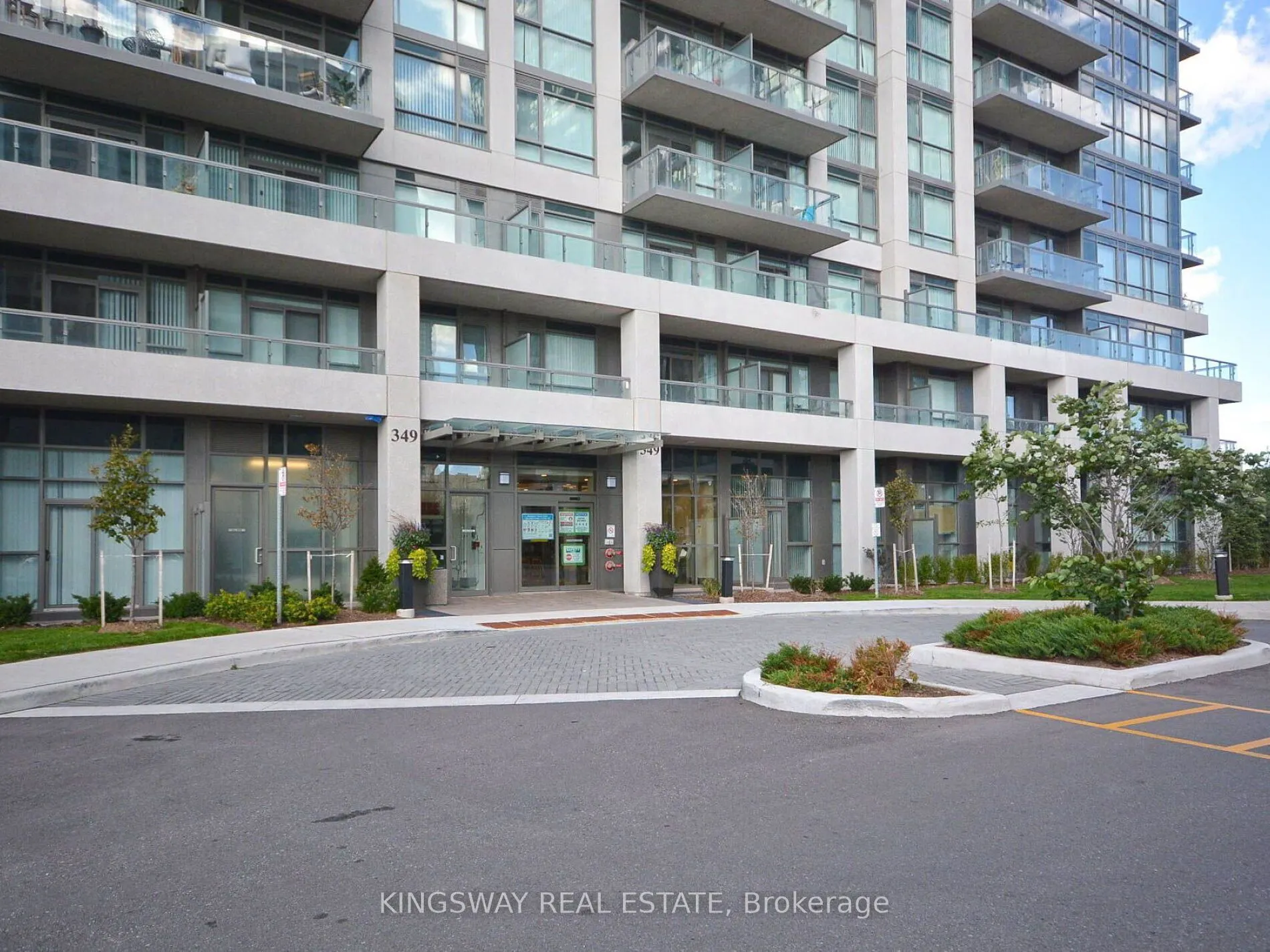 349 Rathburn Road #Ph 111