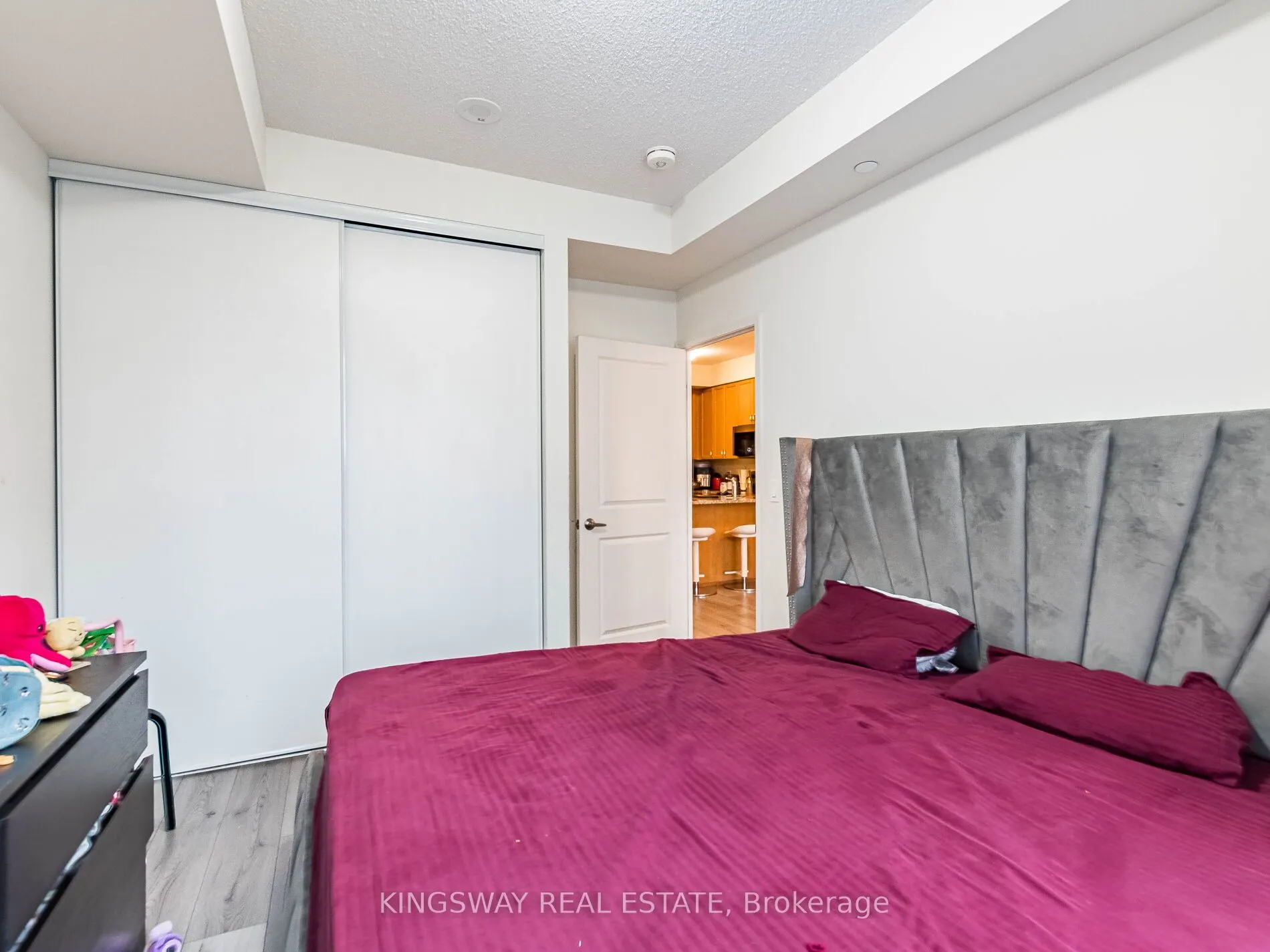 349 Rathburn Road #Ph 111