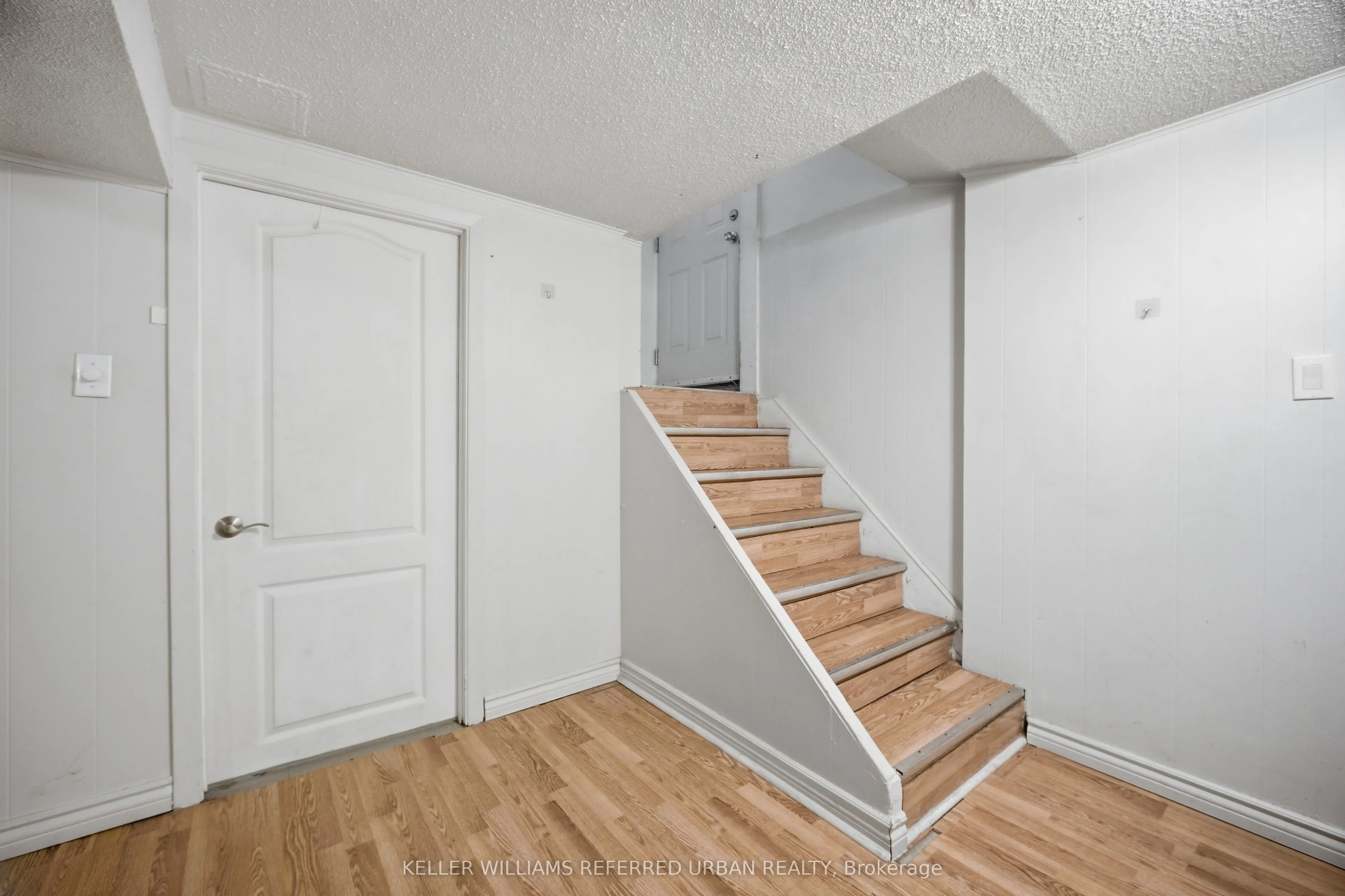 53 Bowie Avenue