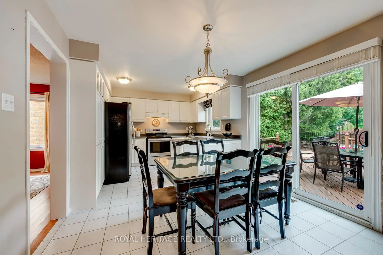 1451 Ravensmoor Crescent