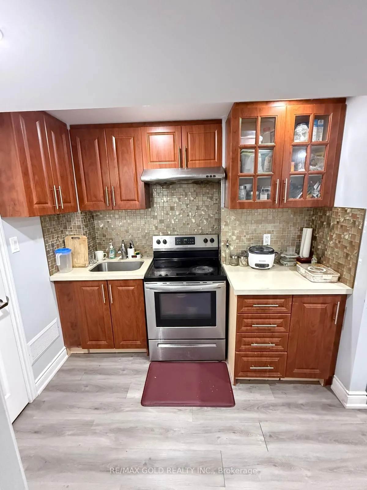 43 Queenpost Drive