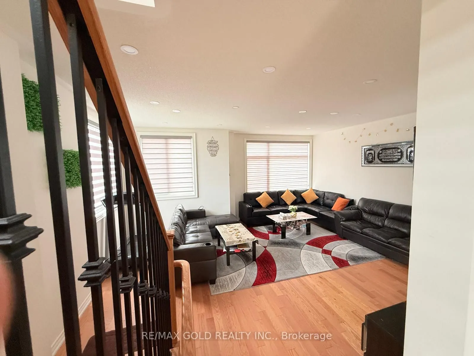 43 Queenpost Drive