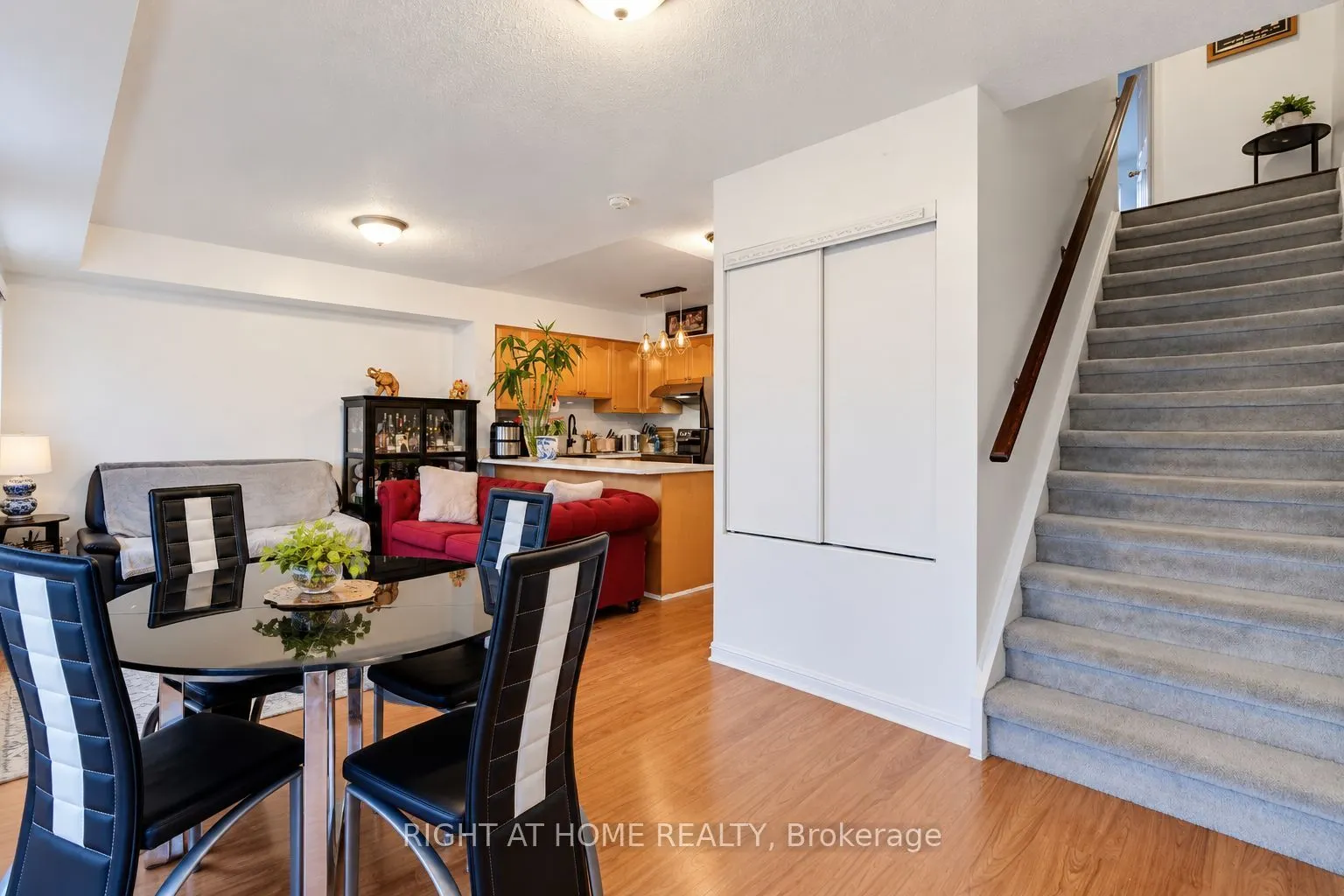 55 George Appleton Way #2095