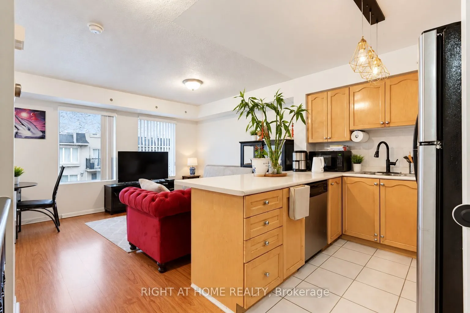55 George Appleton Way #2095