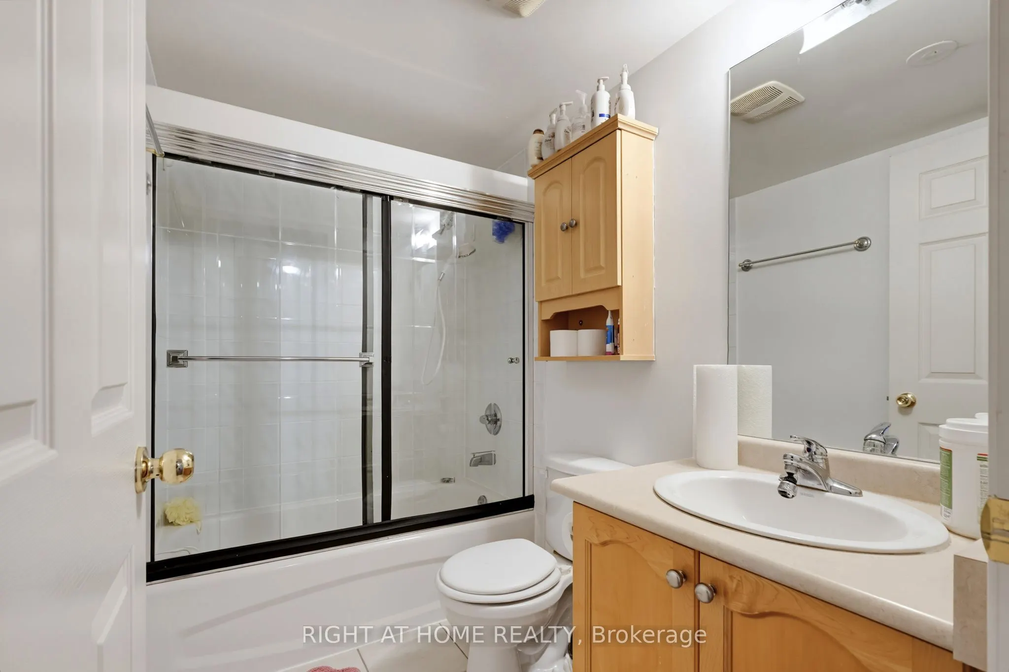 55 George Appleton Way #2095