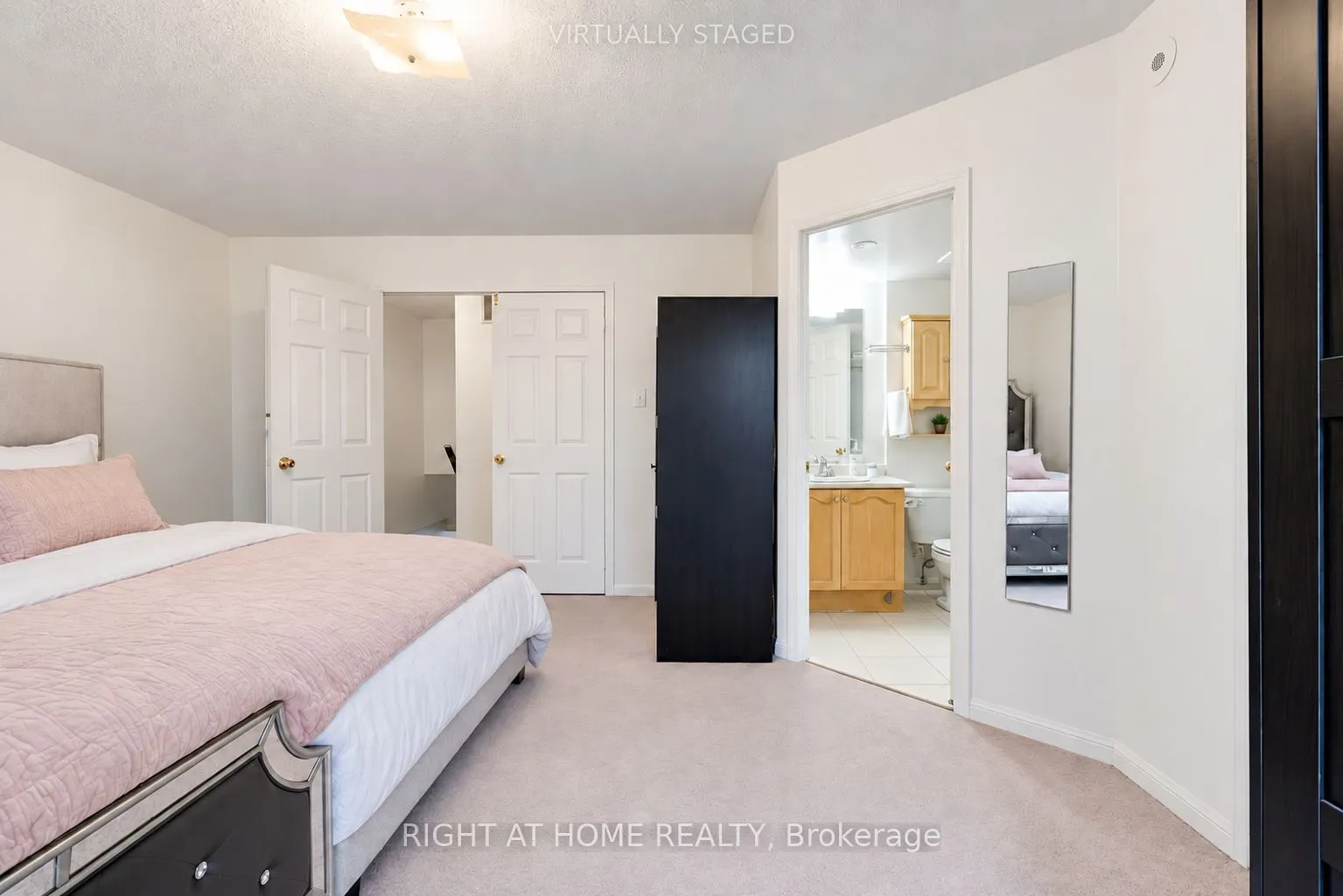 55 George Appleton Way #2095