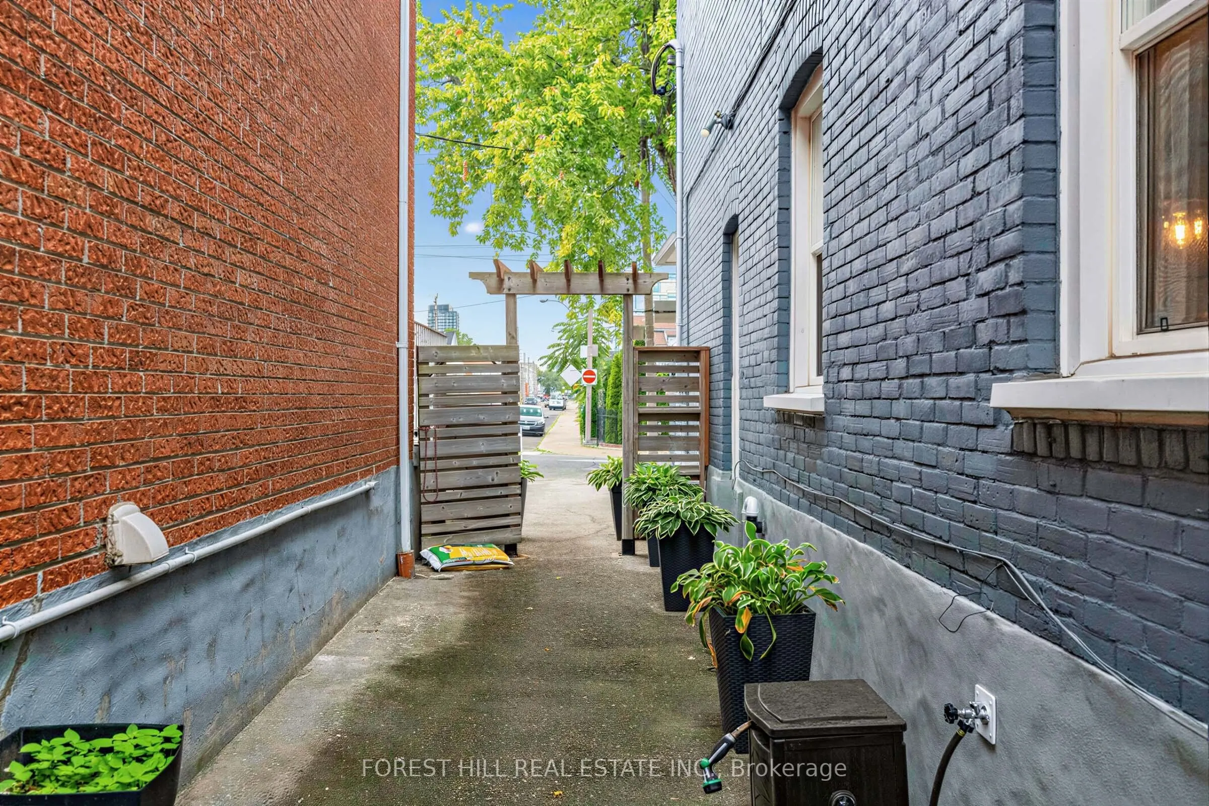 71 Emerson Avenue