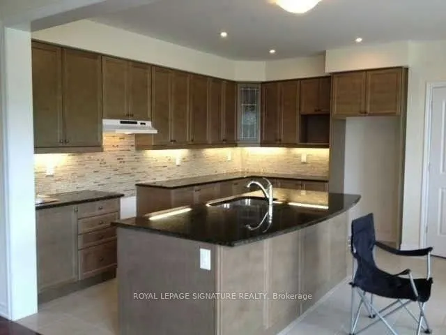 53 Victoriaville Road #Upper
