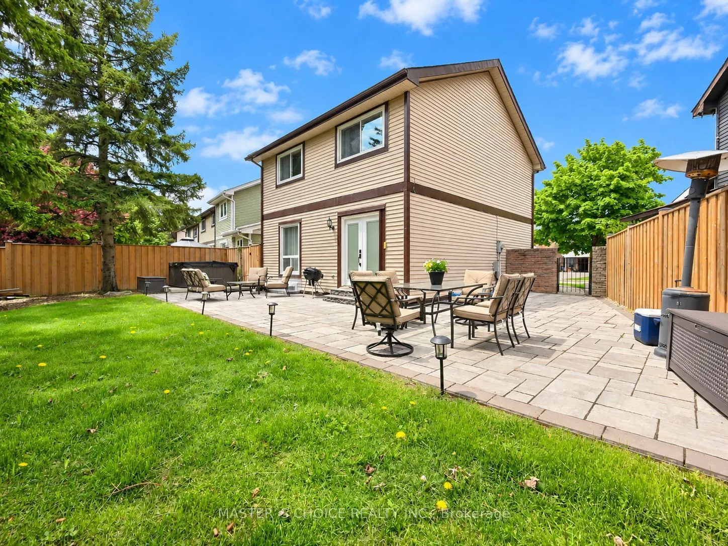 36 Sprucedale Court