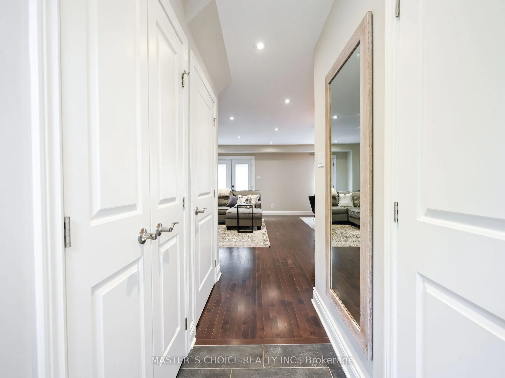 36 Sprucedale Court