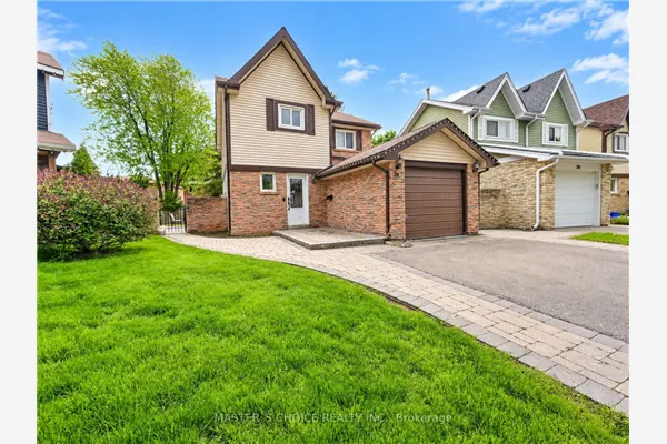 36 Sprucedale Court