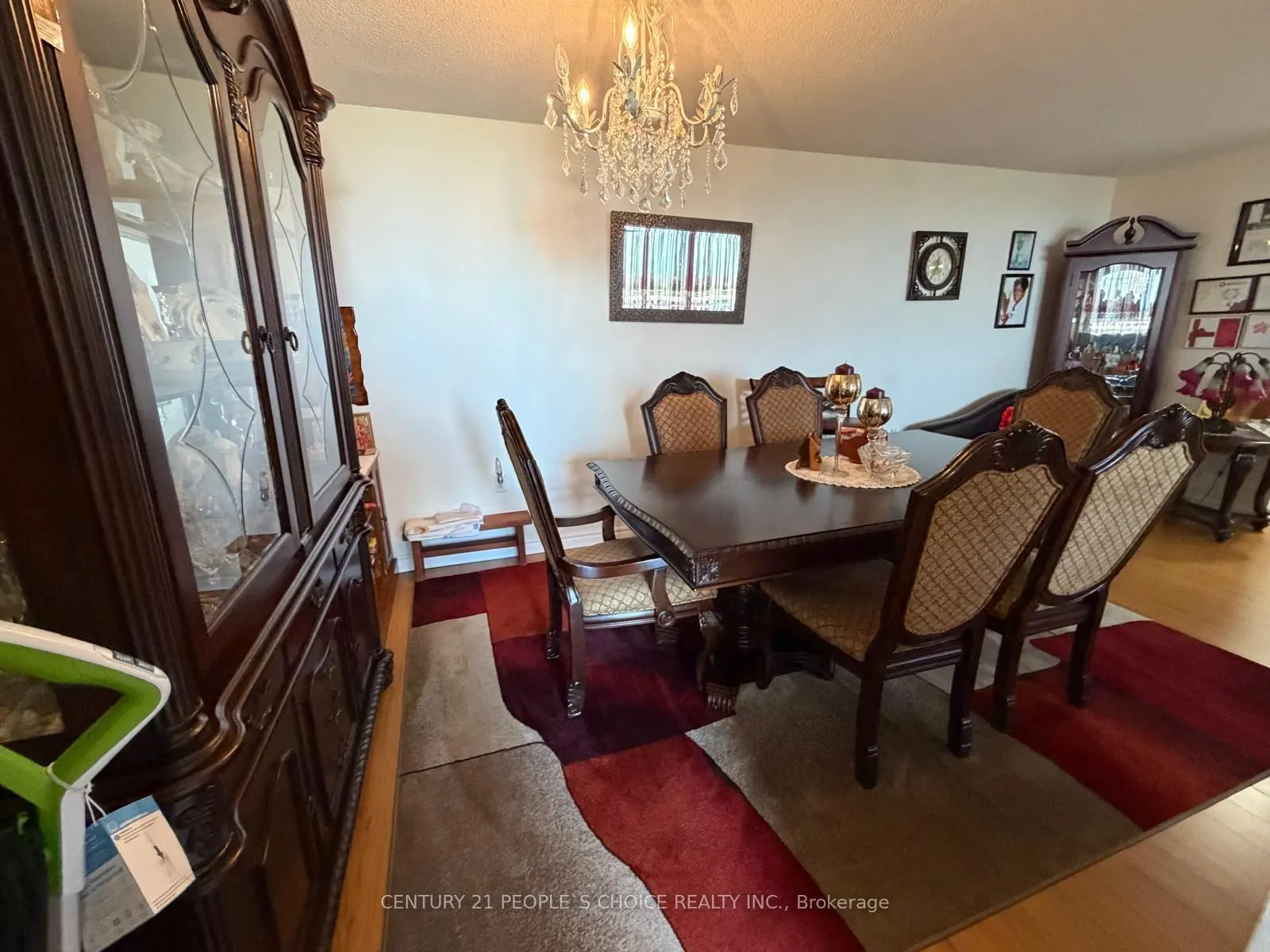 17 Knightsbridge Road #1205