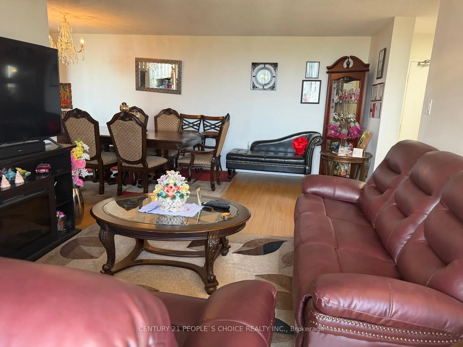17 Knightsbridge Road #1205