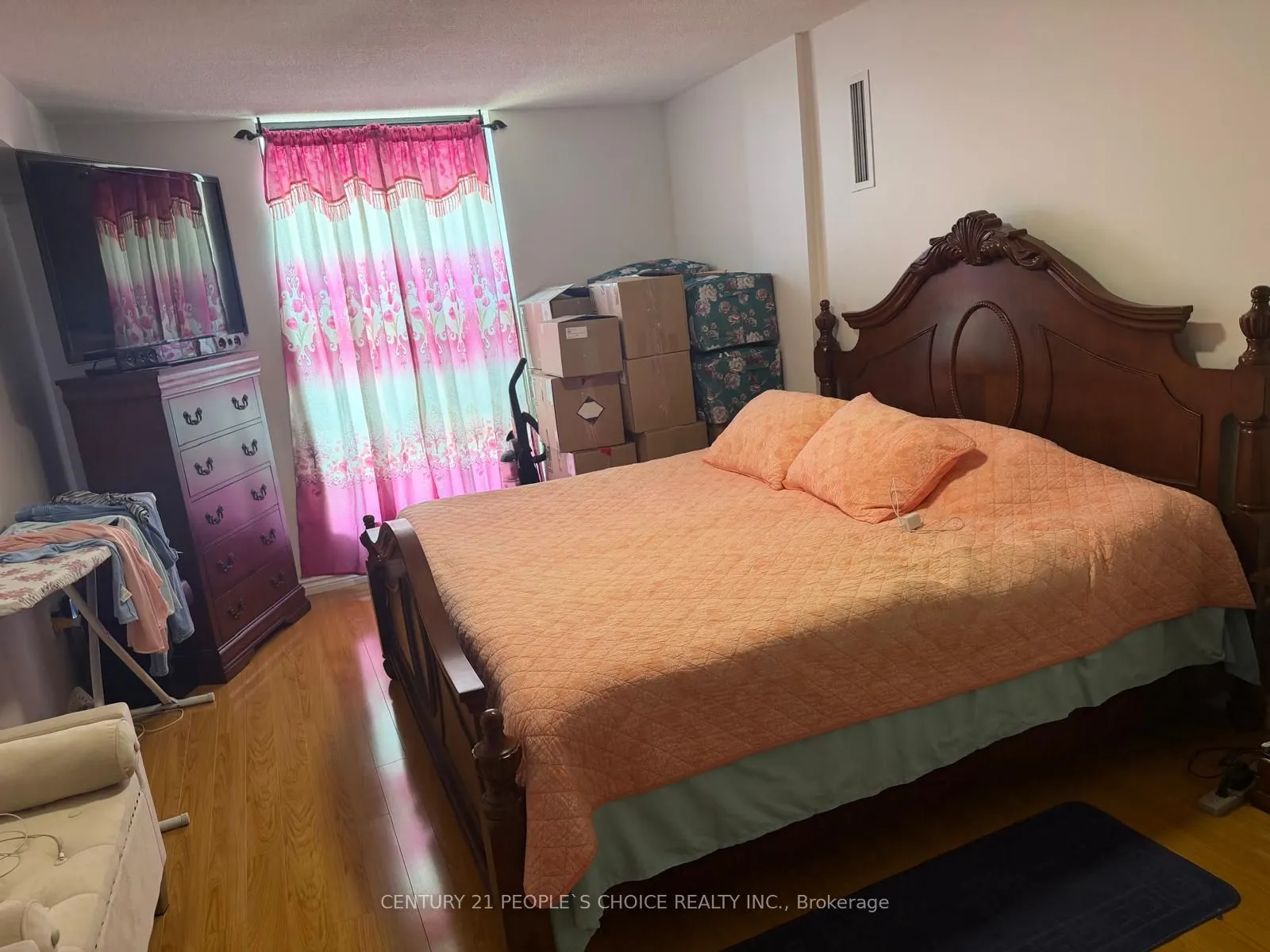 17 Knightsbridge Road #1205