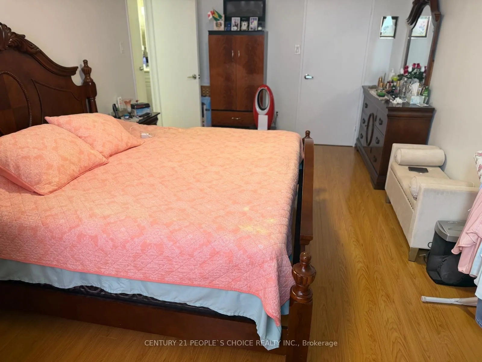 17 Knightsbridge Road #1205