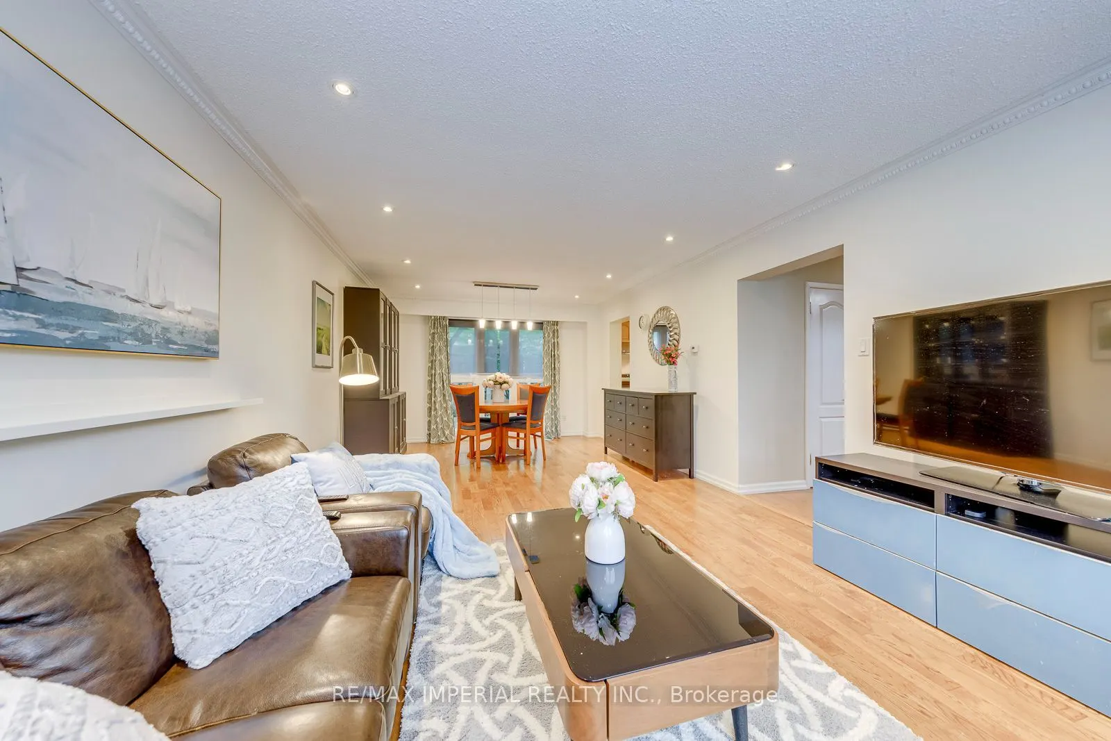 6100 Wabukayne Court