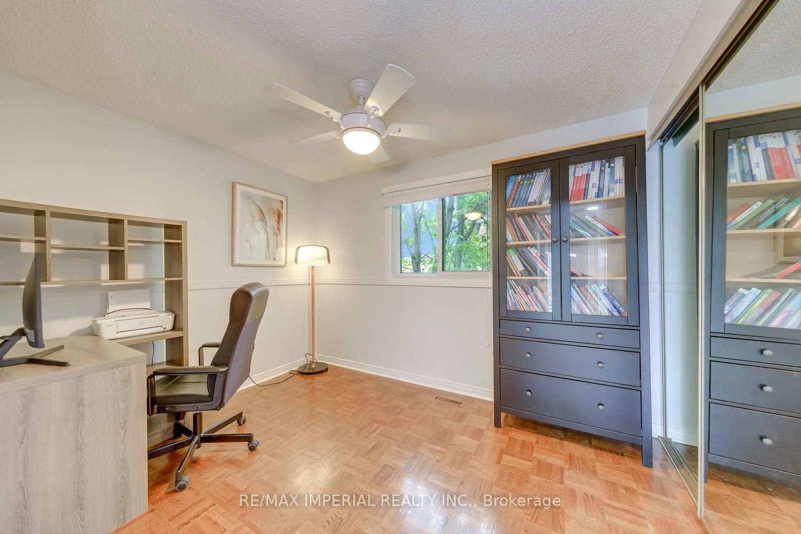 6100 Wabukayne Court