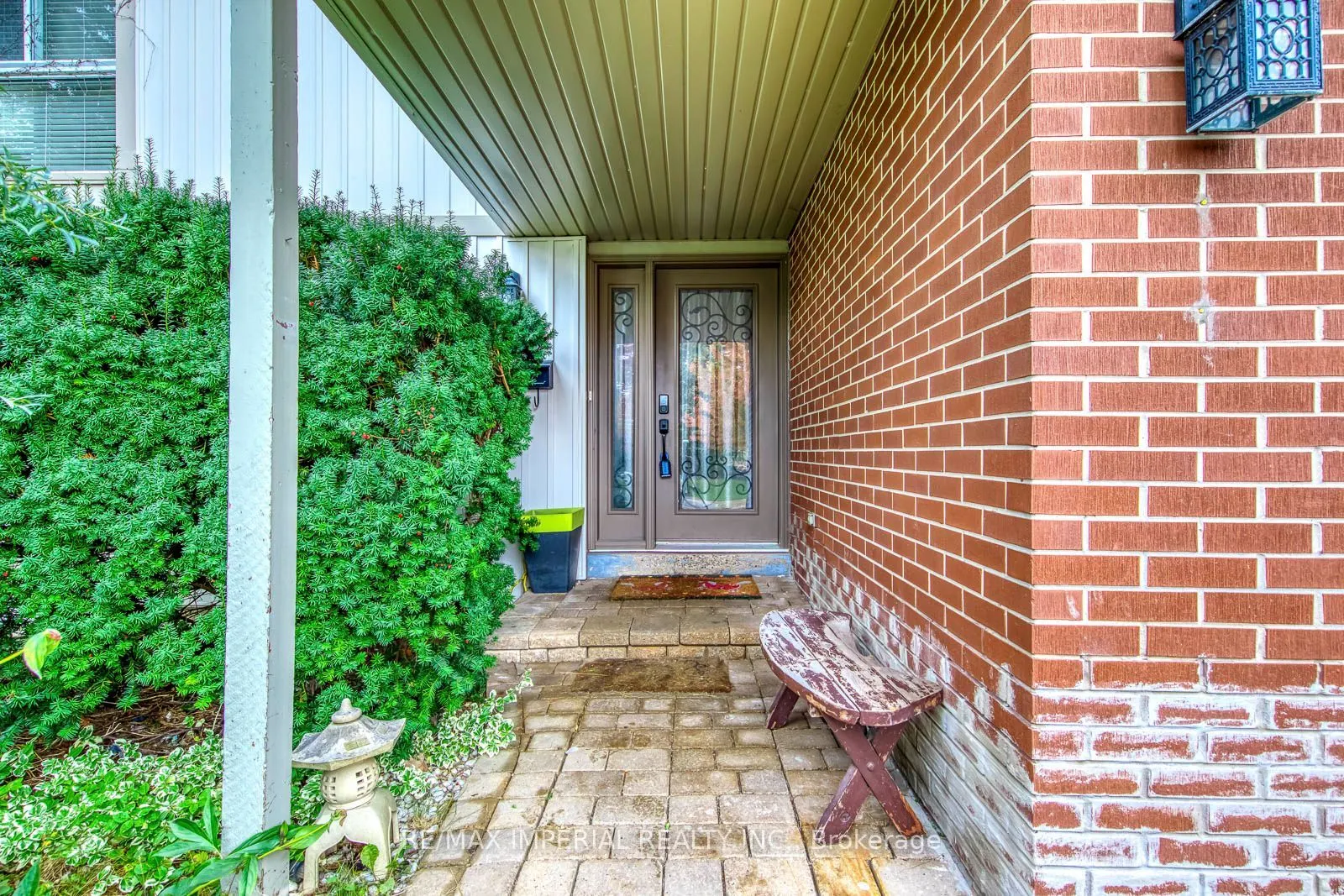 6100 Wabukayne Court
