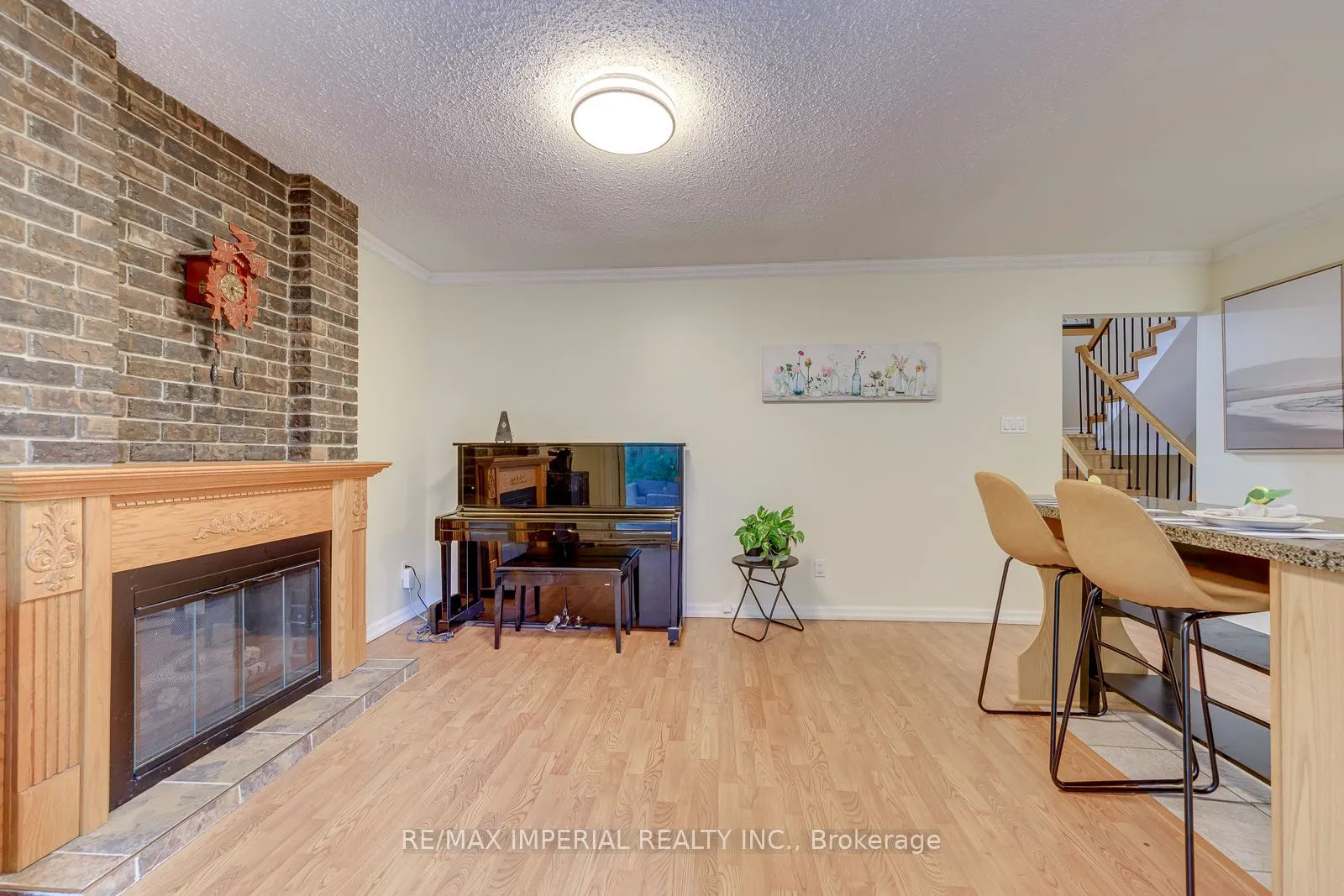6100 Wabukayne Court