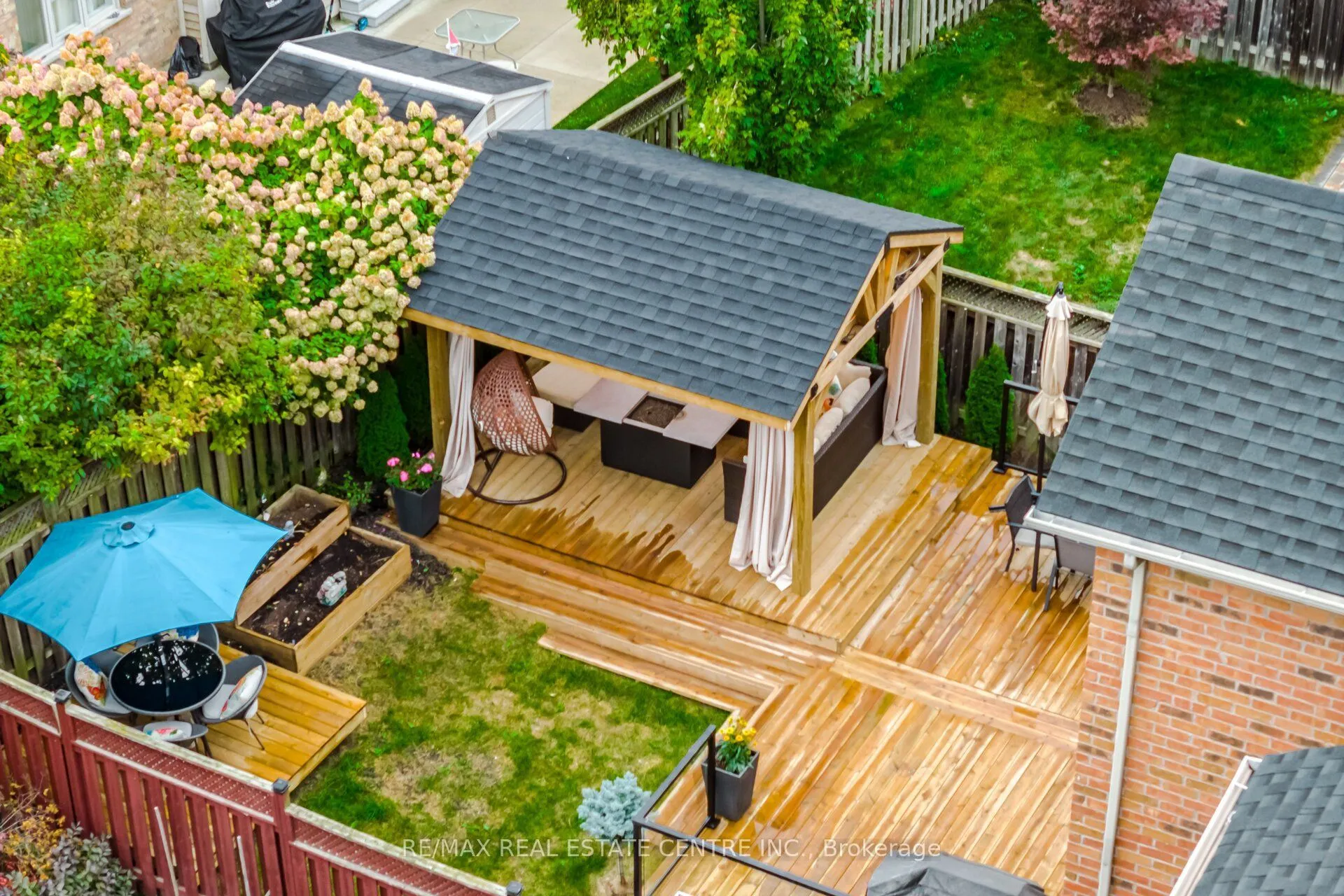 4804 Glasshill Grove