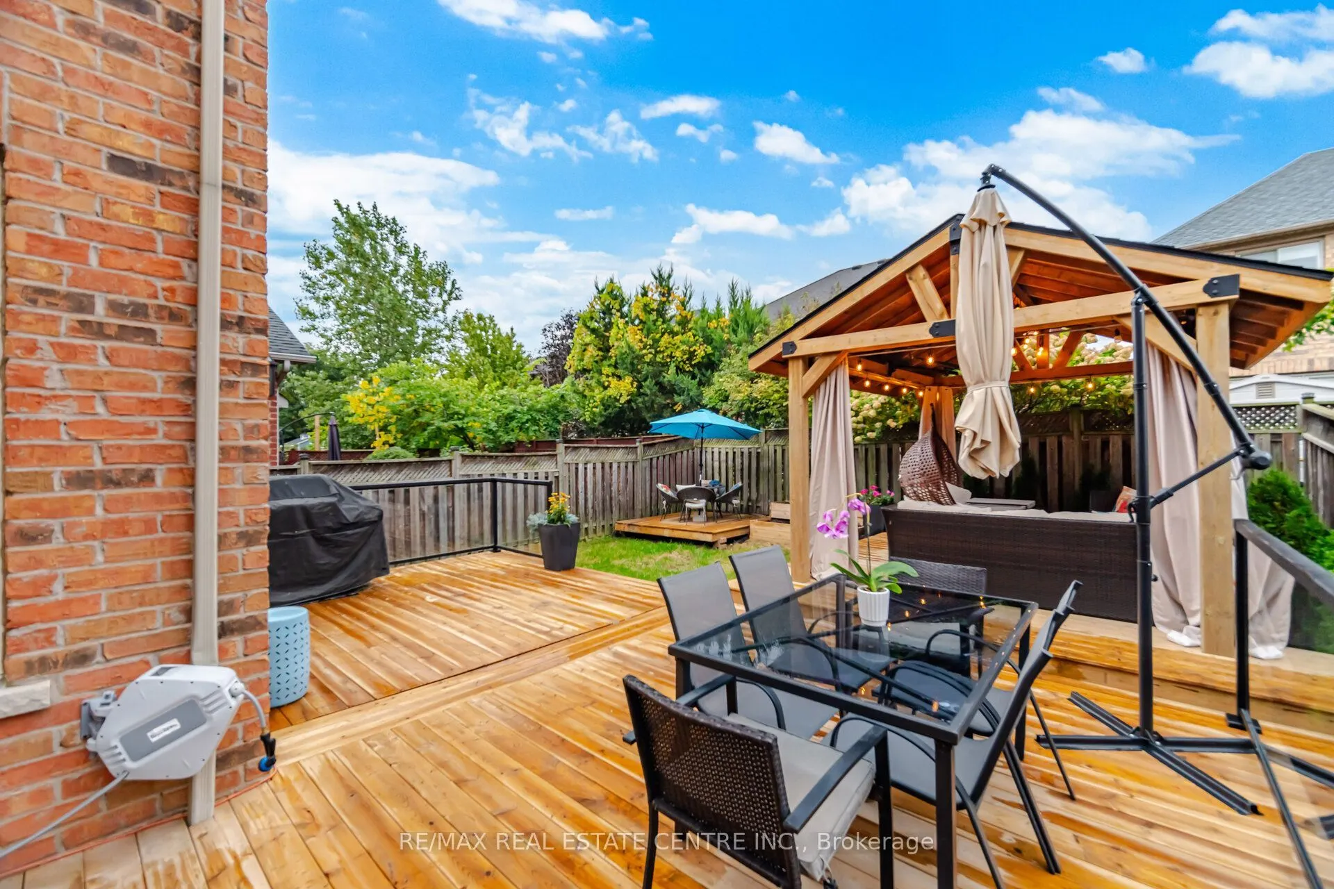 4804 Glasshill Grove