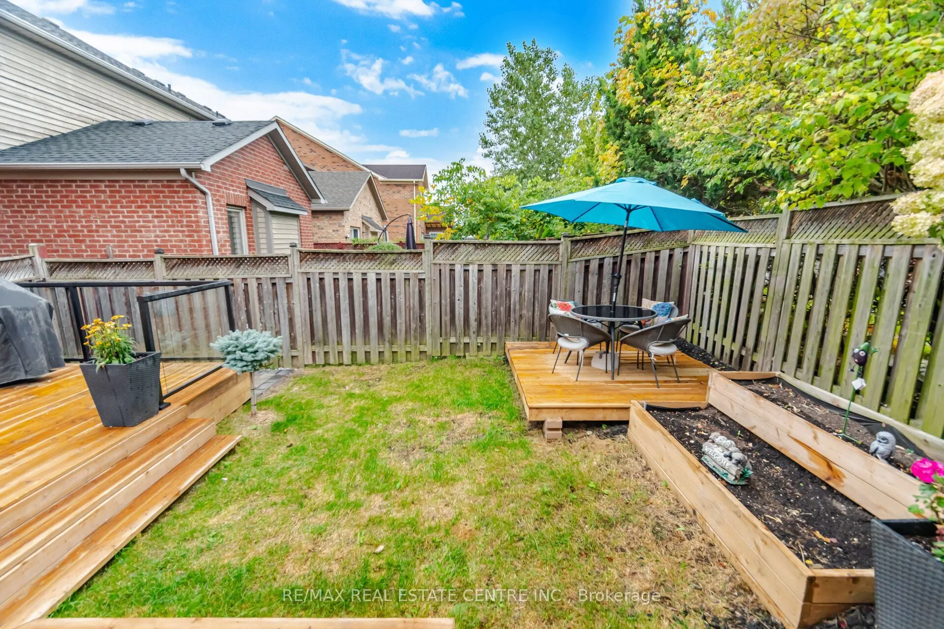 4804 Glasshill Grove
