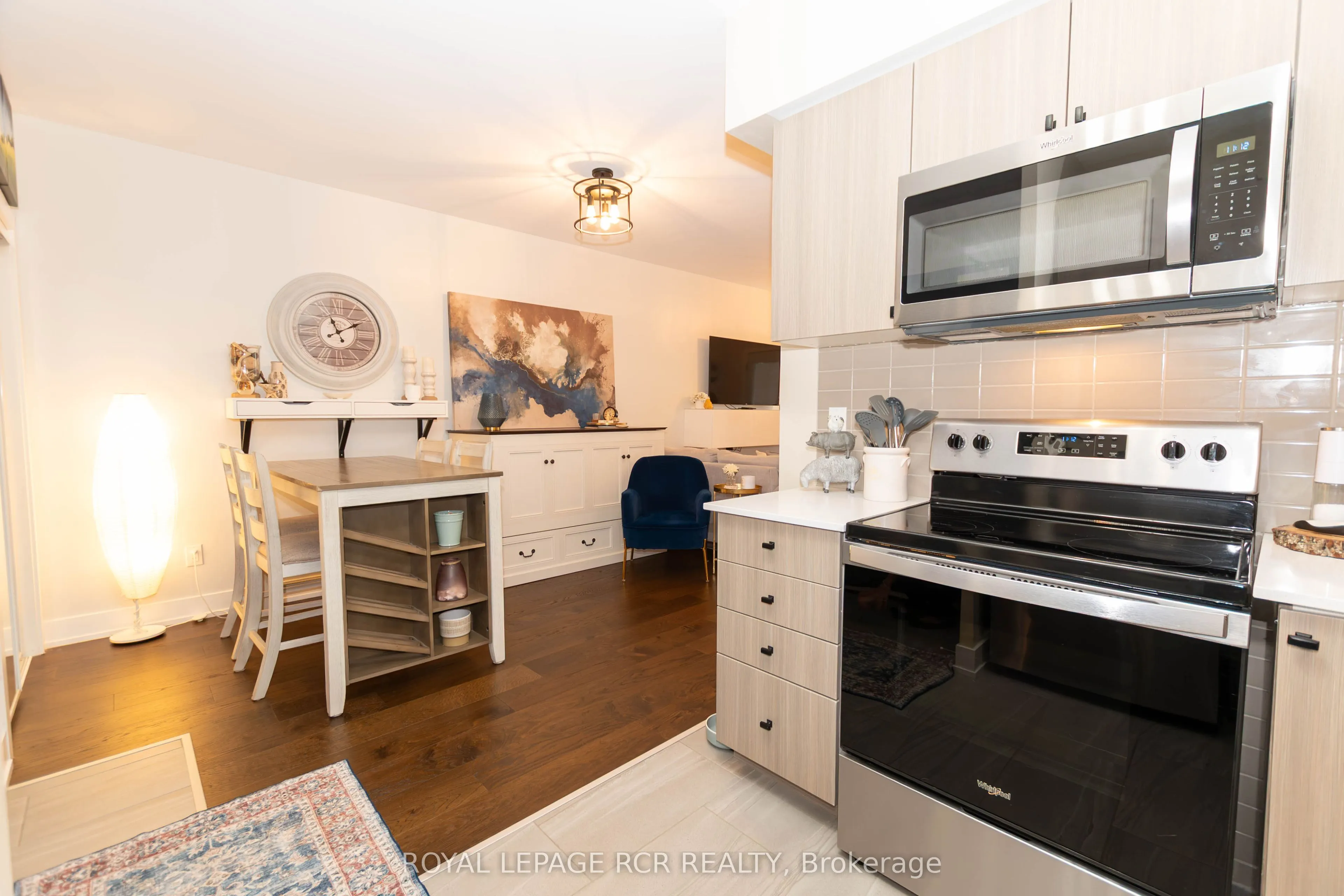 310 Broadway Avenue #309