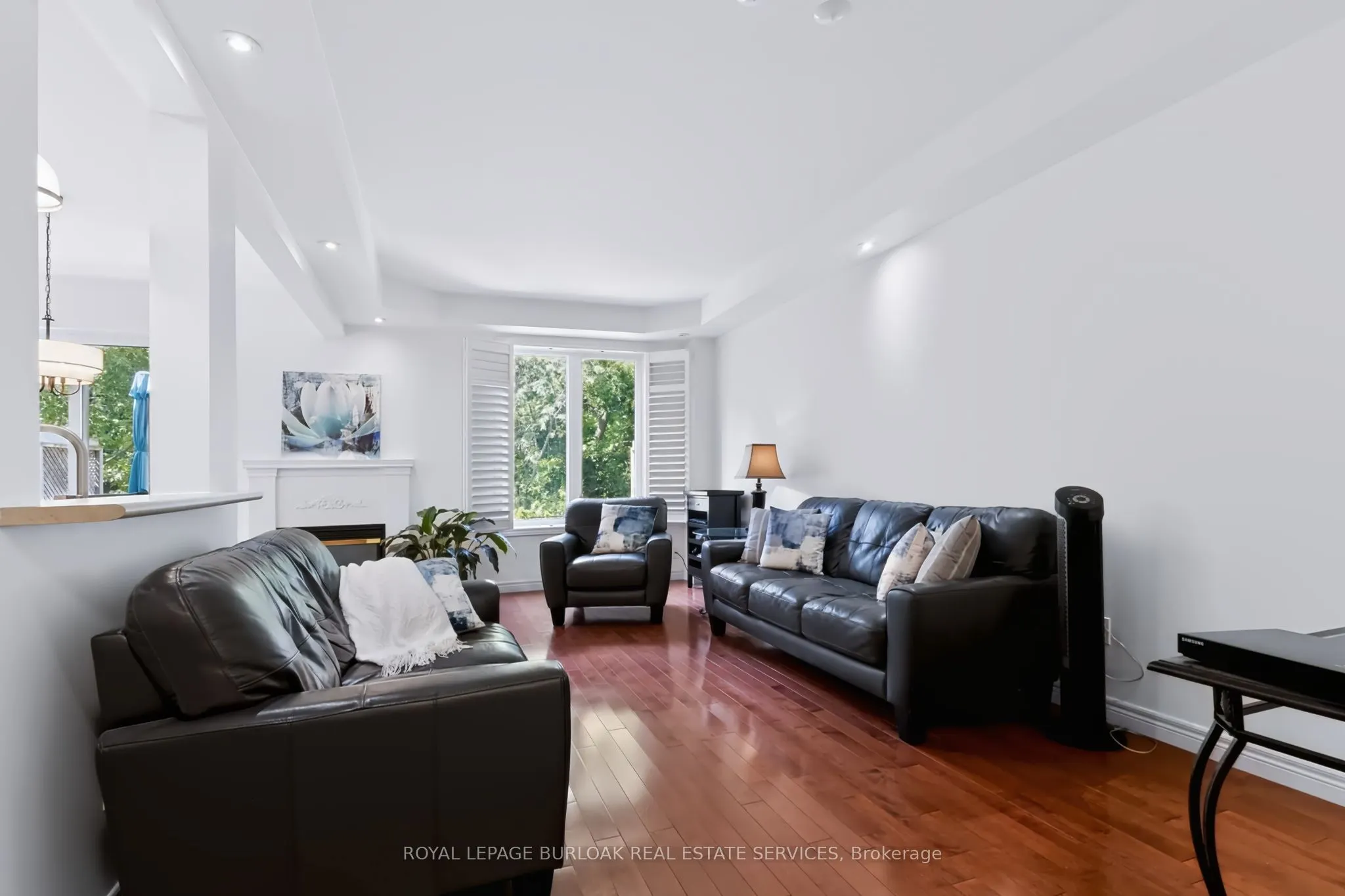 5151 Upper Middle Road #11