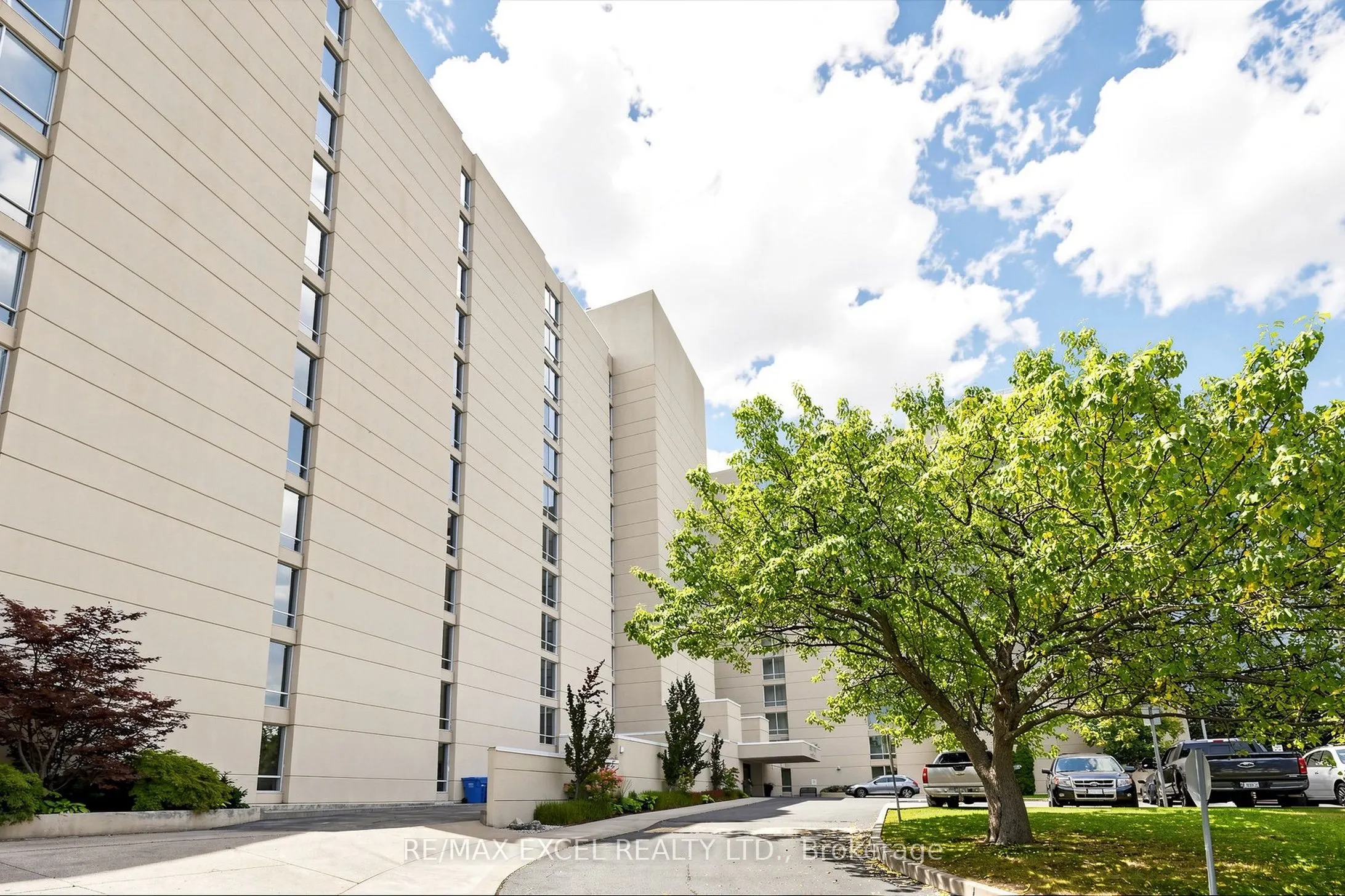 5280 Lakeshore Road #607