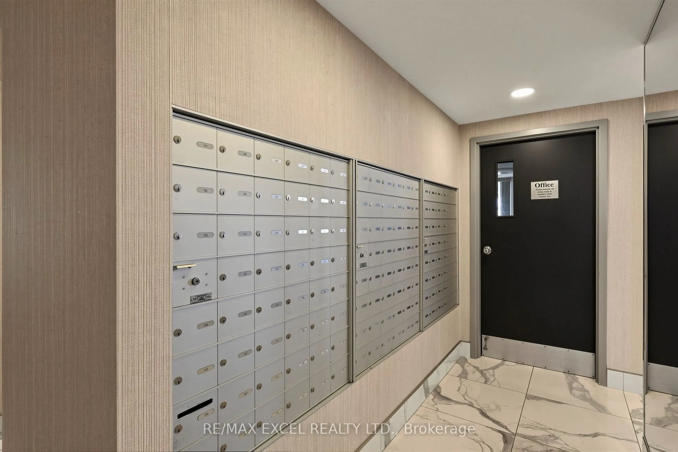 5280 Lakeshore Road #607