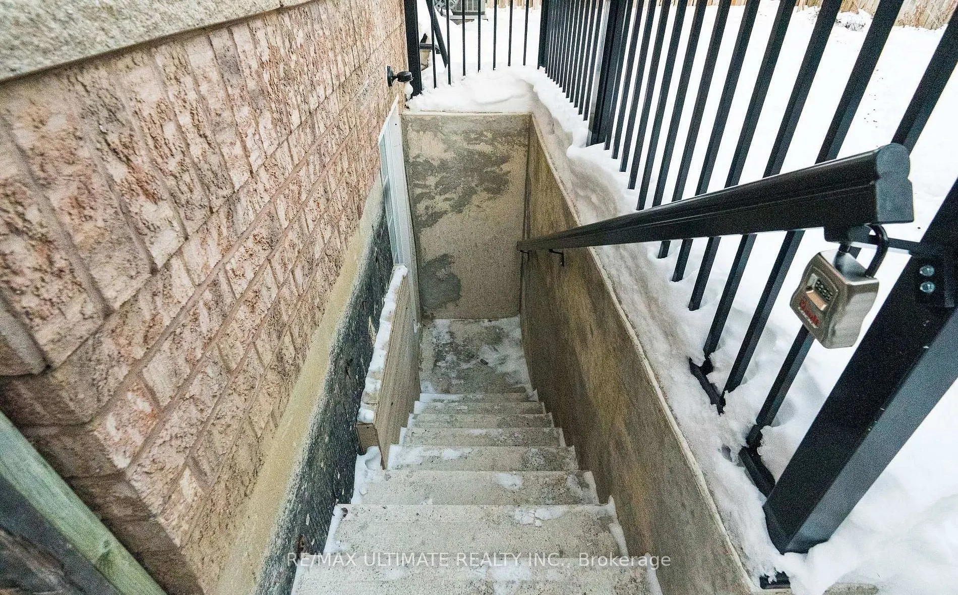 21 Sewells (Basement) Lane