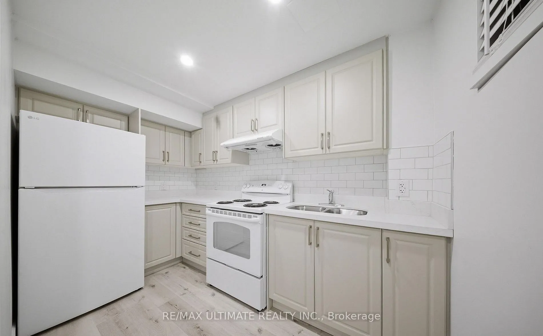 21 Sewells (Basement) Lane