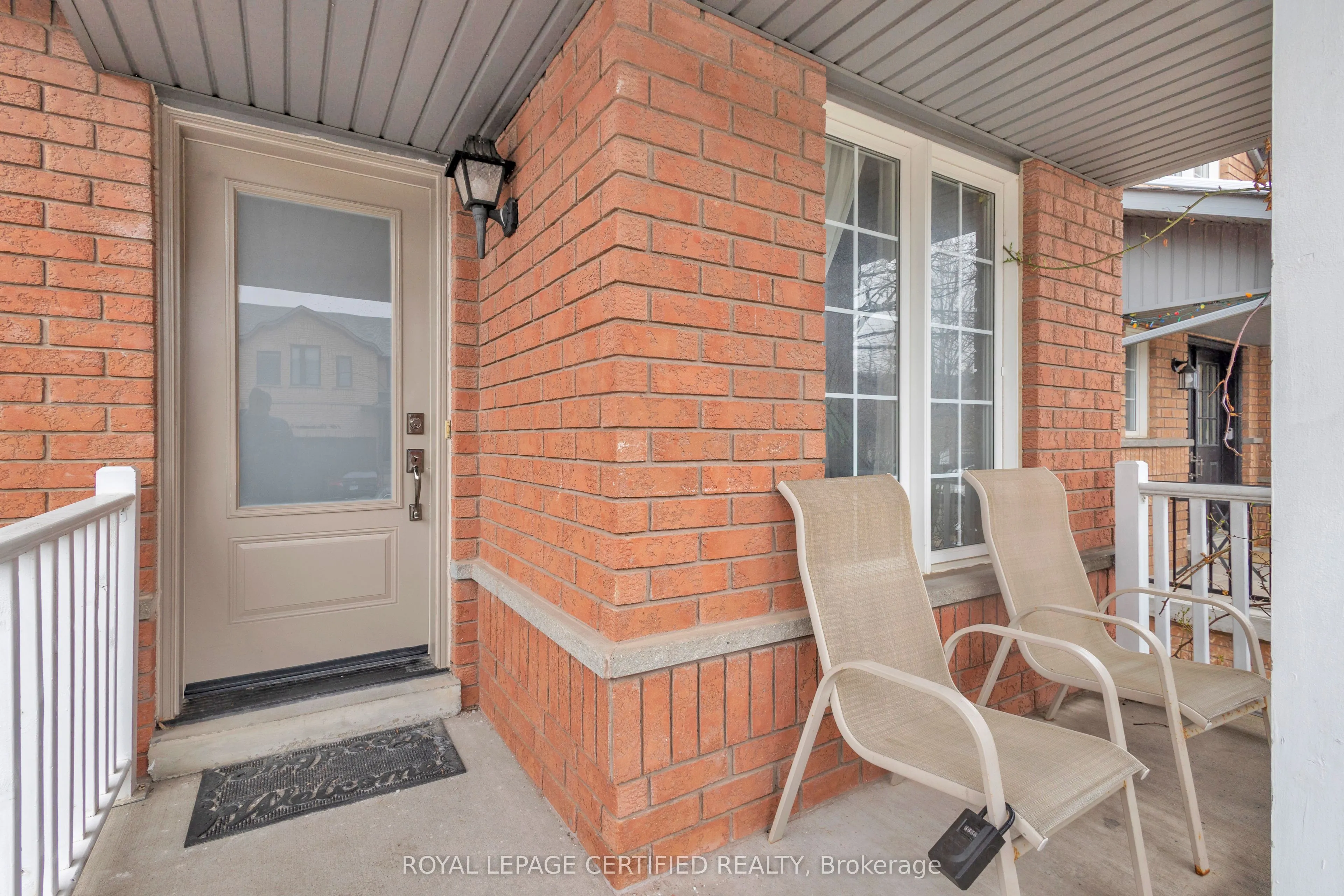 17 Chestermere Crescent