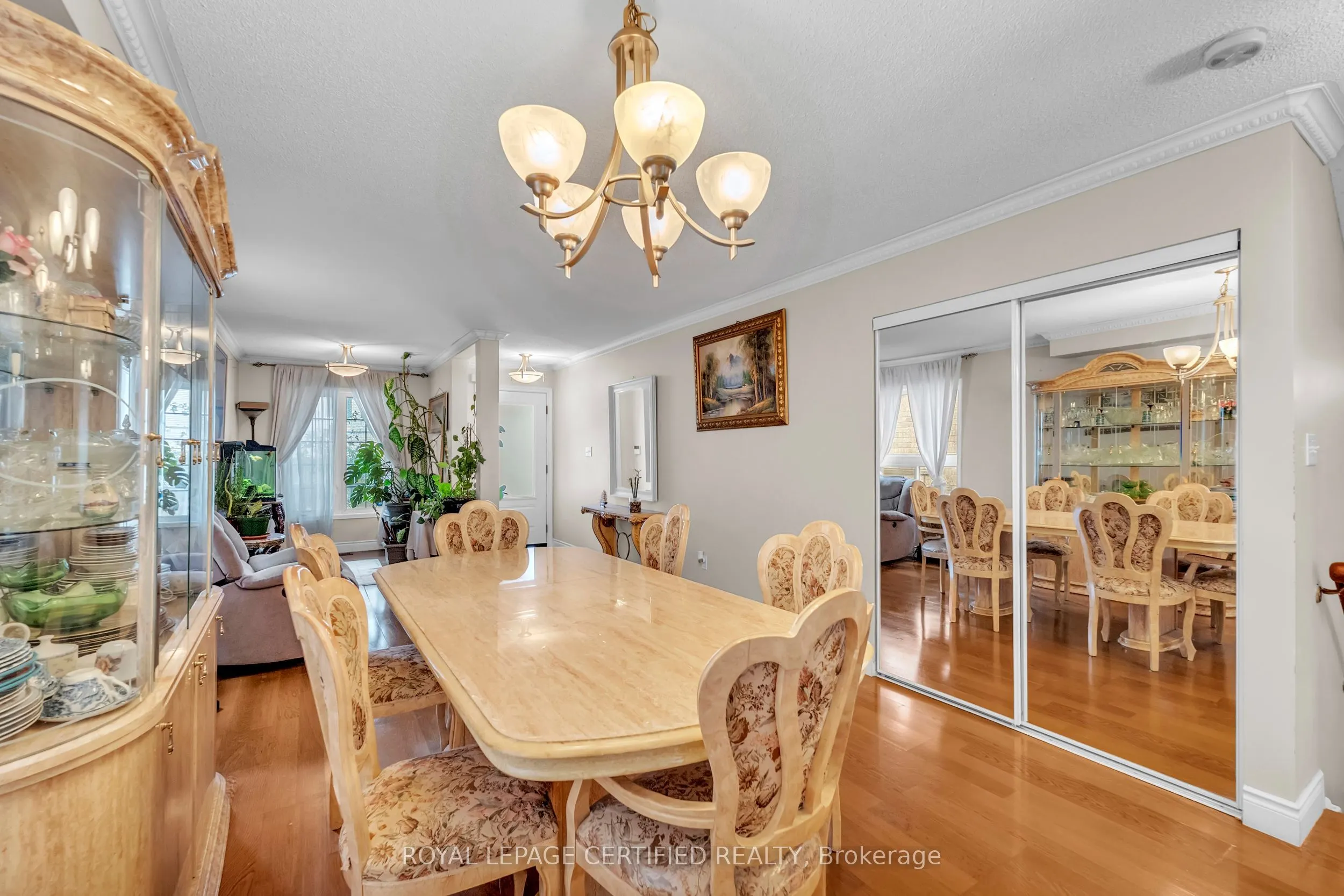 17 Chestermere Crescent