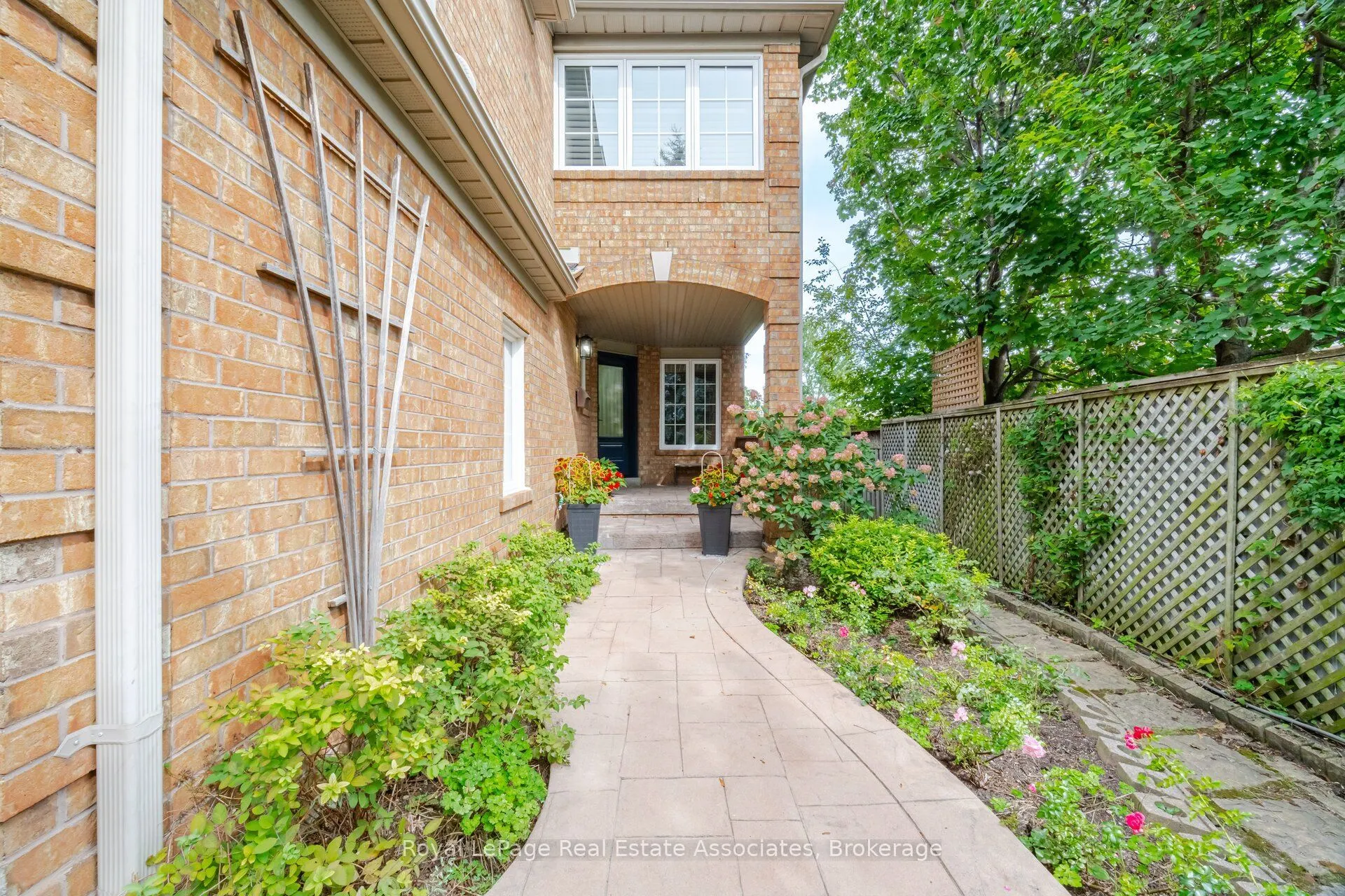 5923 Tweed Court