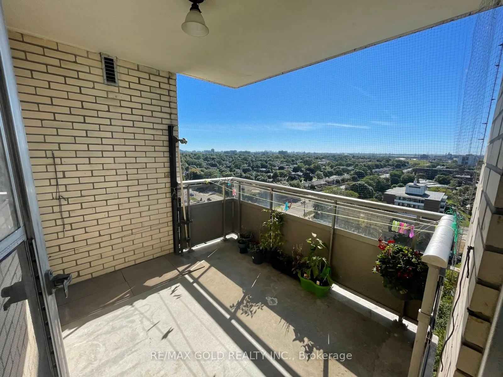 390 Dixon Road #1611