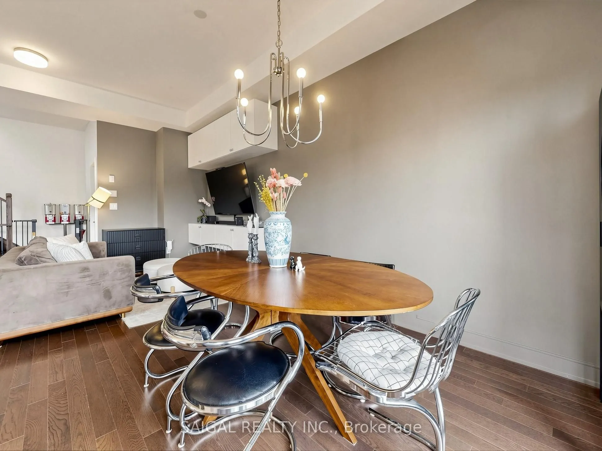 1347 Clarriage Court