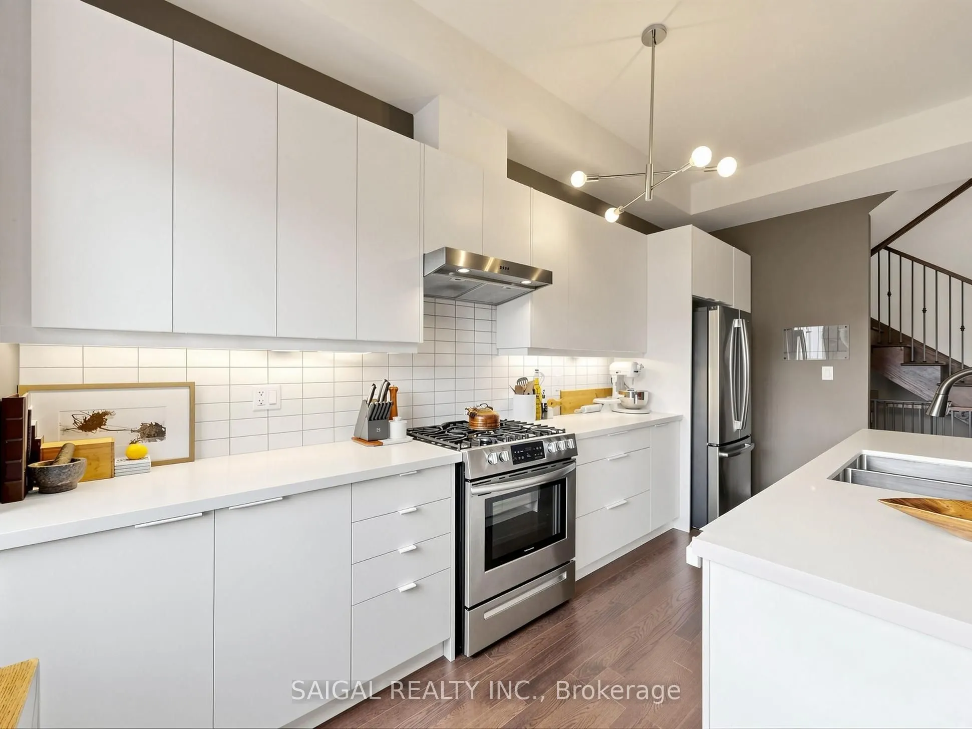 1347 Clarriage Court