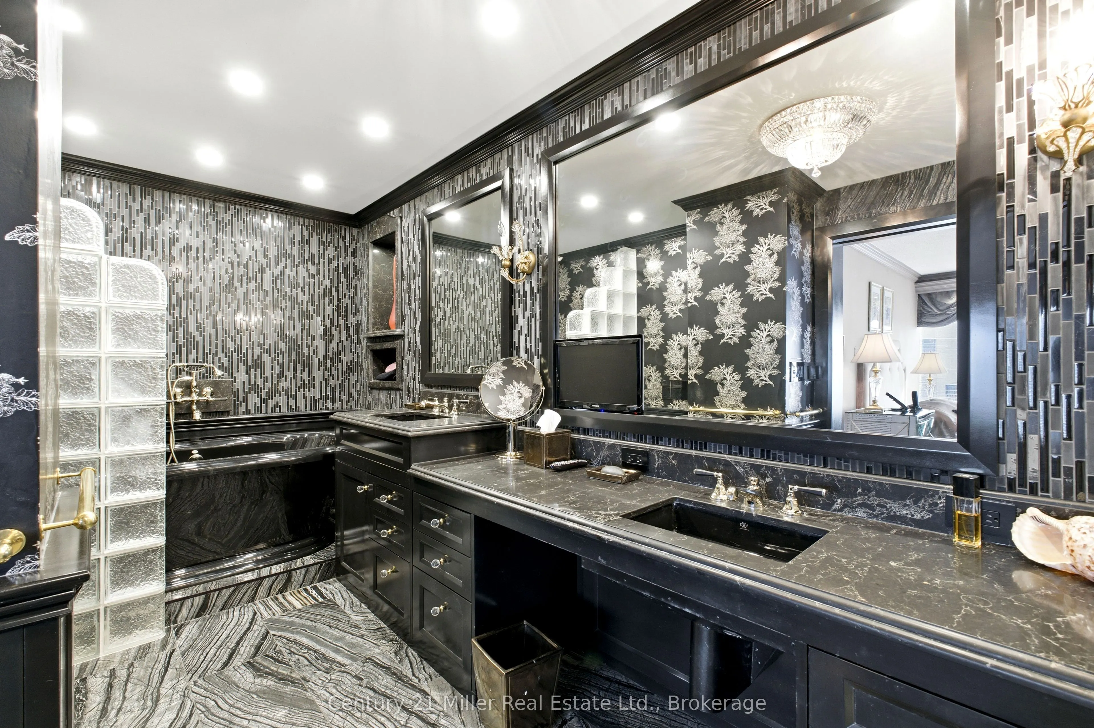 2045 Lake Shore Boulevard W #3606