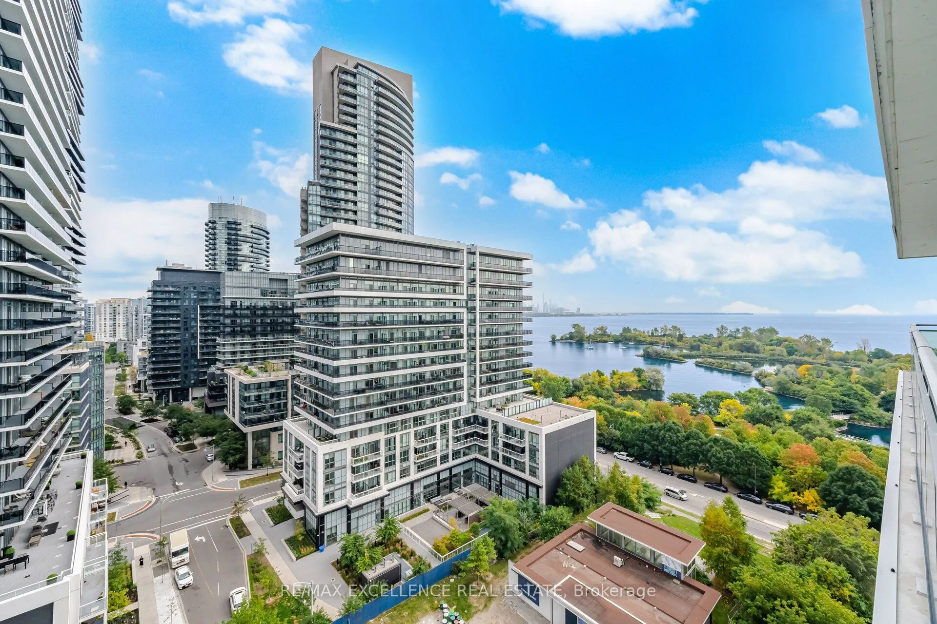33 Shore Breeze Drive #1208