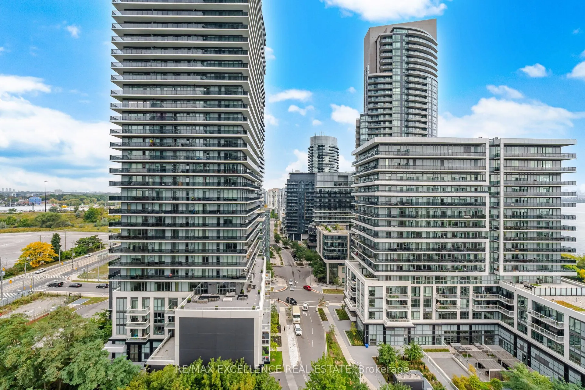 33 Shore Breeze Drive #1208