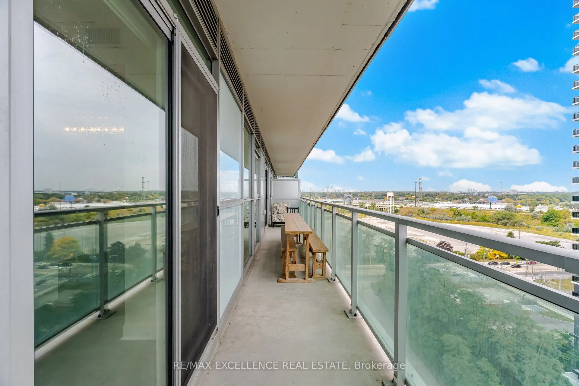 33 Shore Breeze Drive #1208