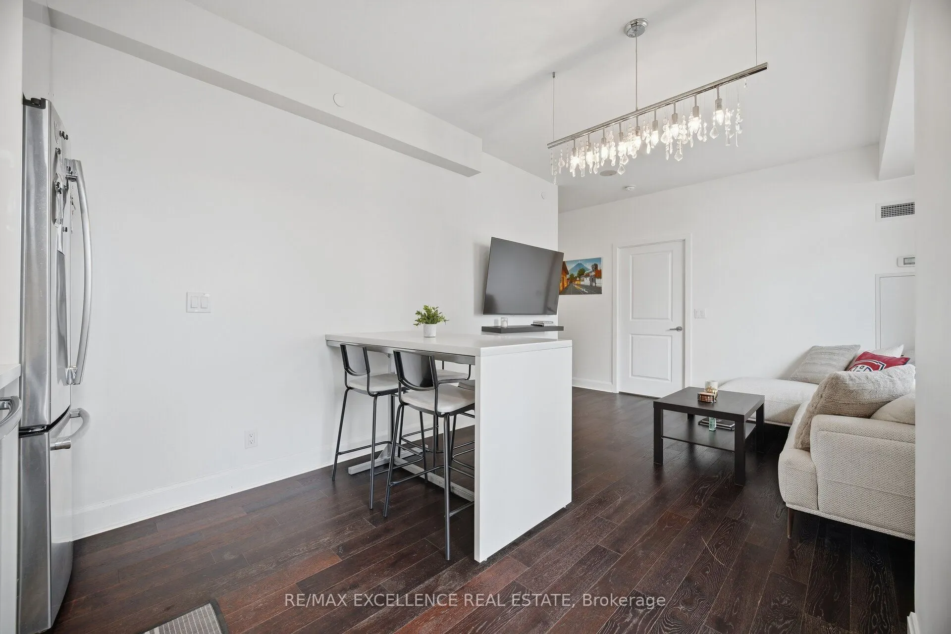 33 Shore Breeze Drive #1208