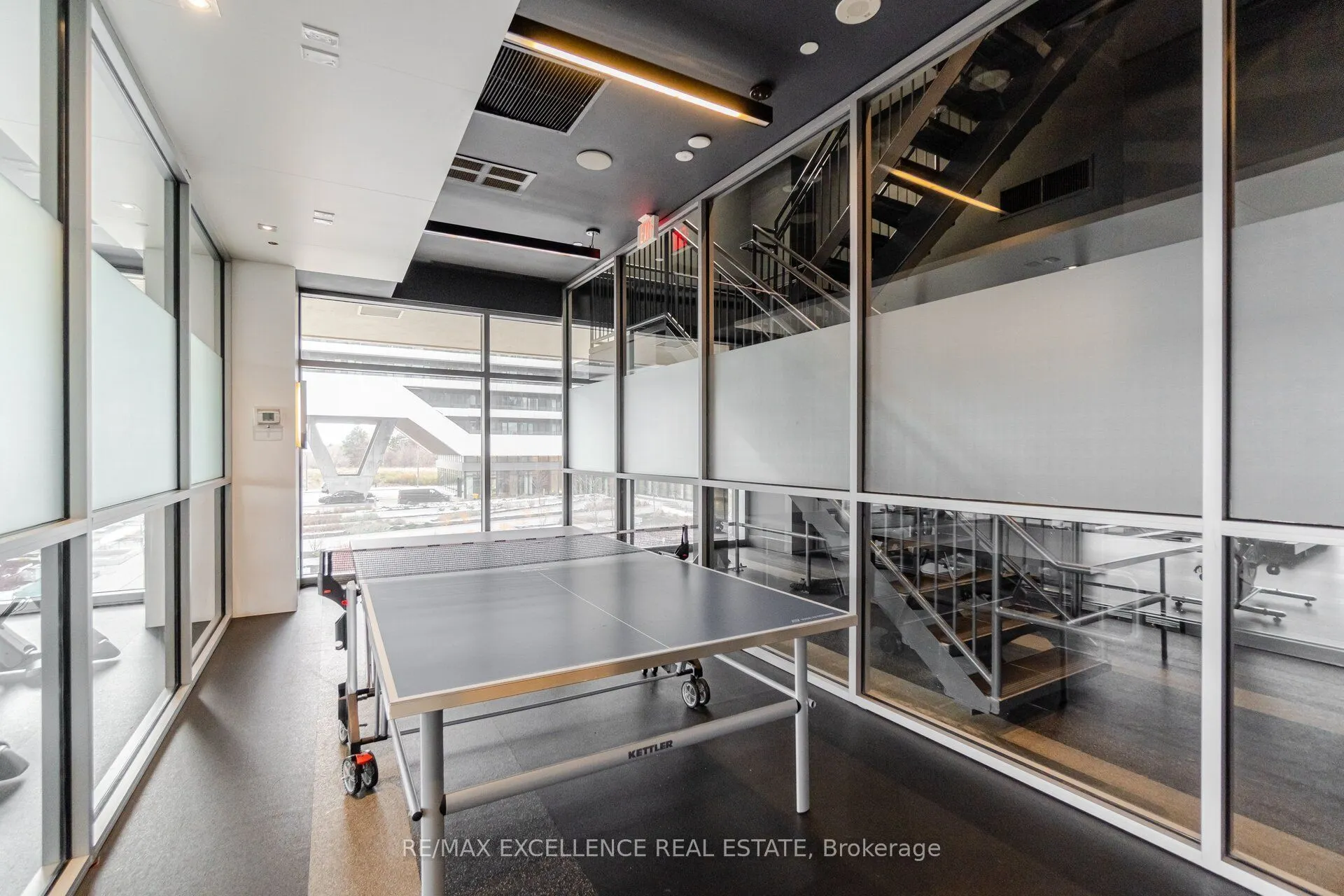 33 Shore Breeze Drive #1208